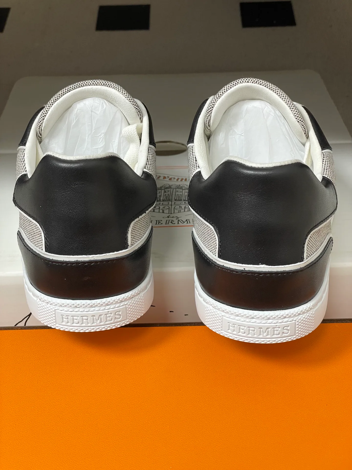 Кроссовки Женские Hermes 2825187