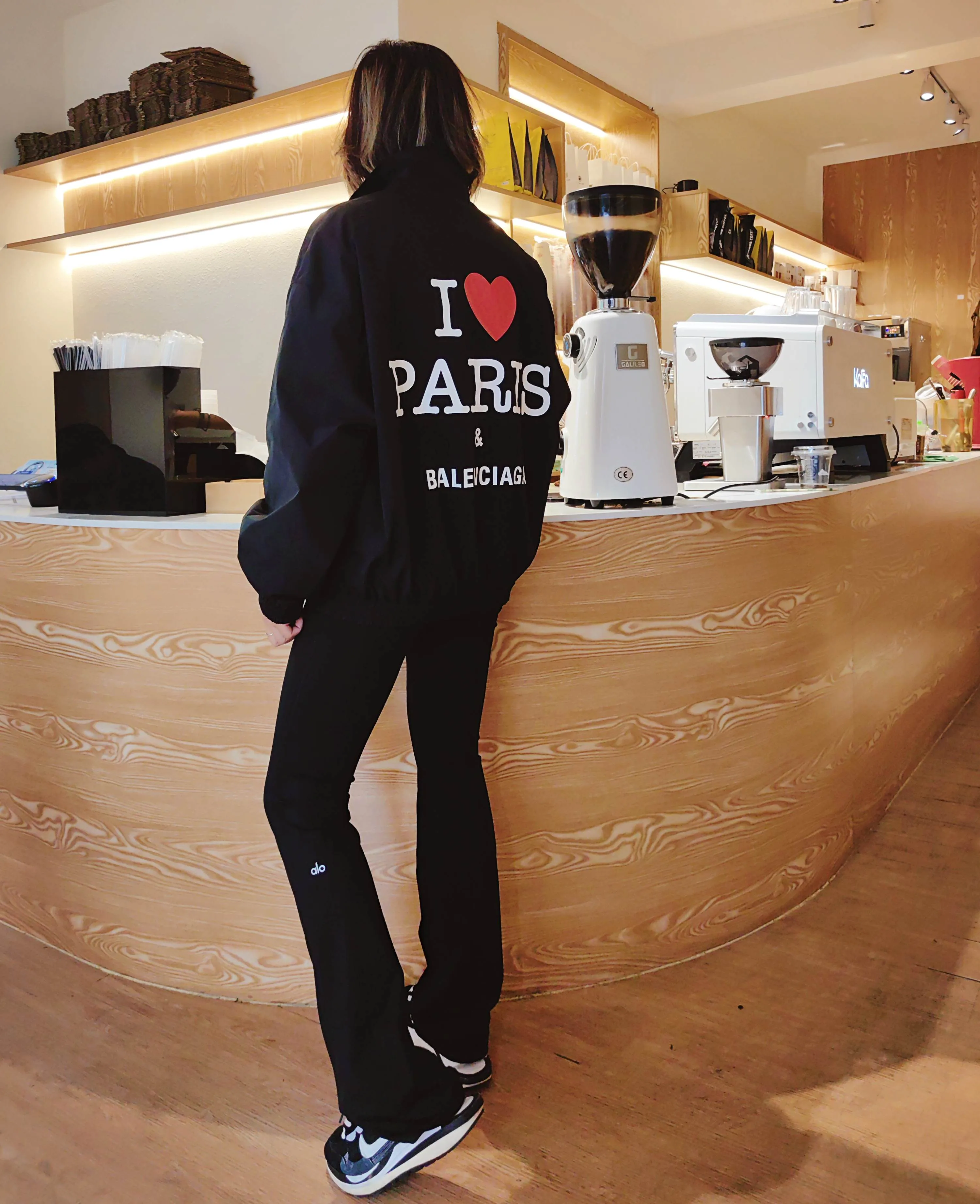 Куртки И Пуховики Женские Balenciaga 15099