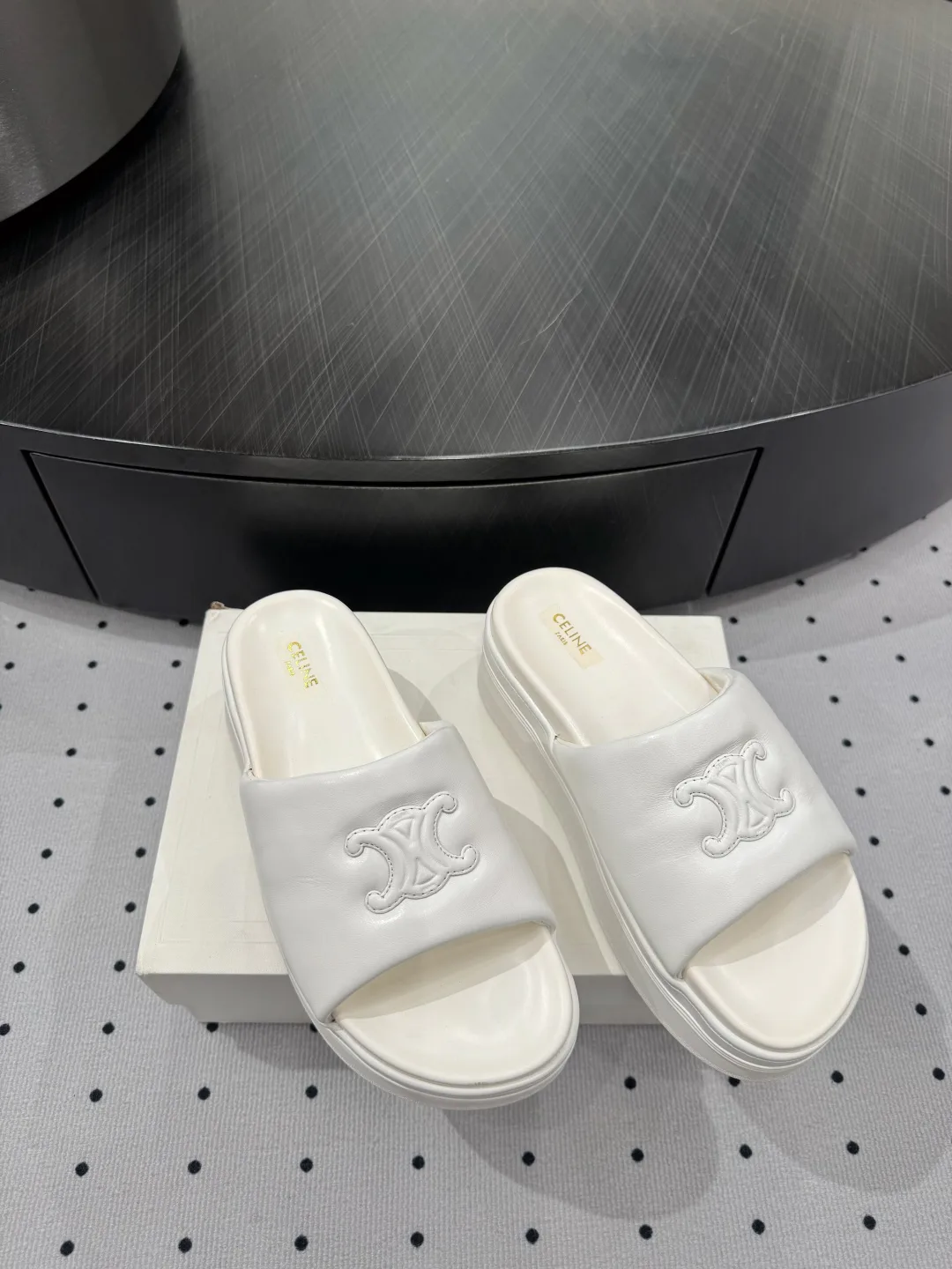 Шлепанцы Женские Celine 192904