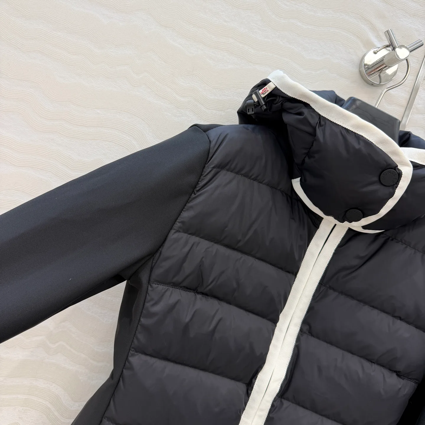 Куртки И Пуховики Женские Moncler 19698108