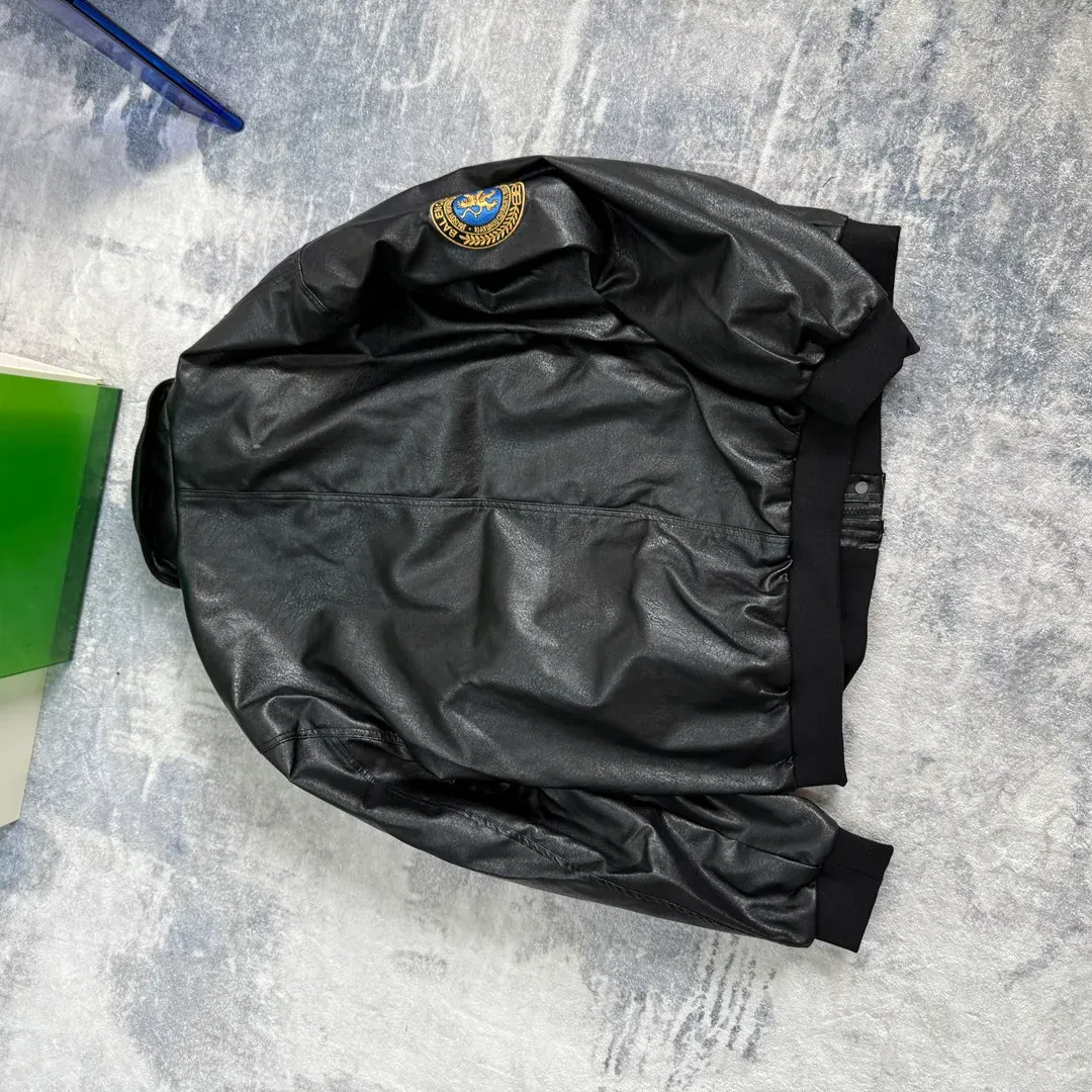 Куртки И Пуховики Женские Balenciaga 215424