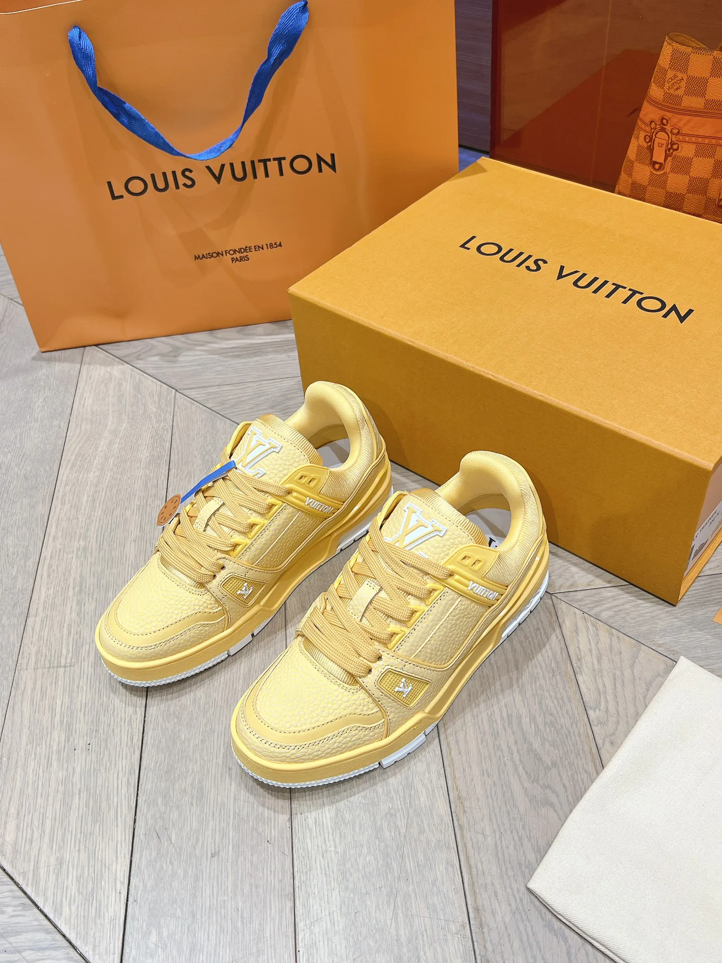 Кроссовки Женские Louis Vuitton 9966