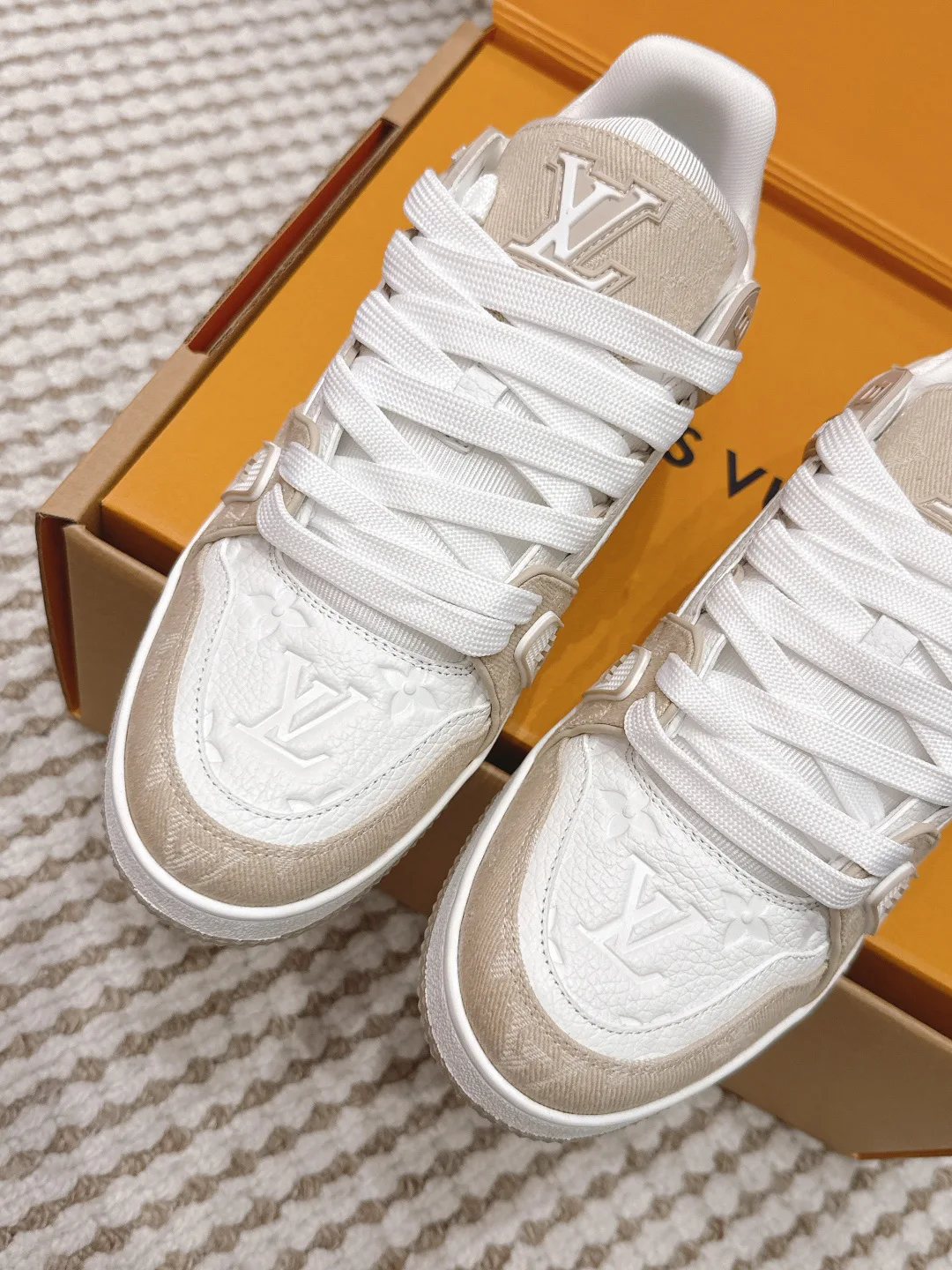 Кроссовки Женские Louis Vuitton 1511697