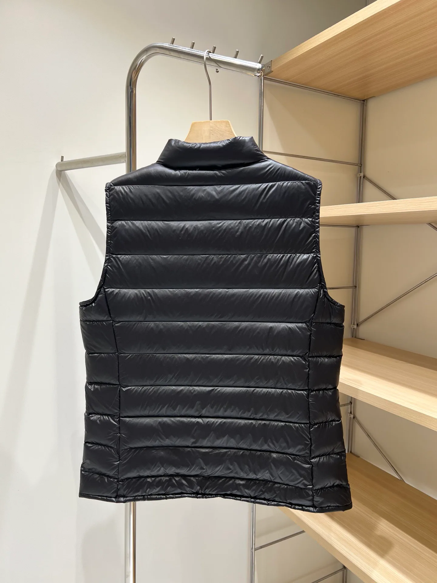 Жилеты Женские Moncler 18110910