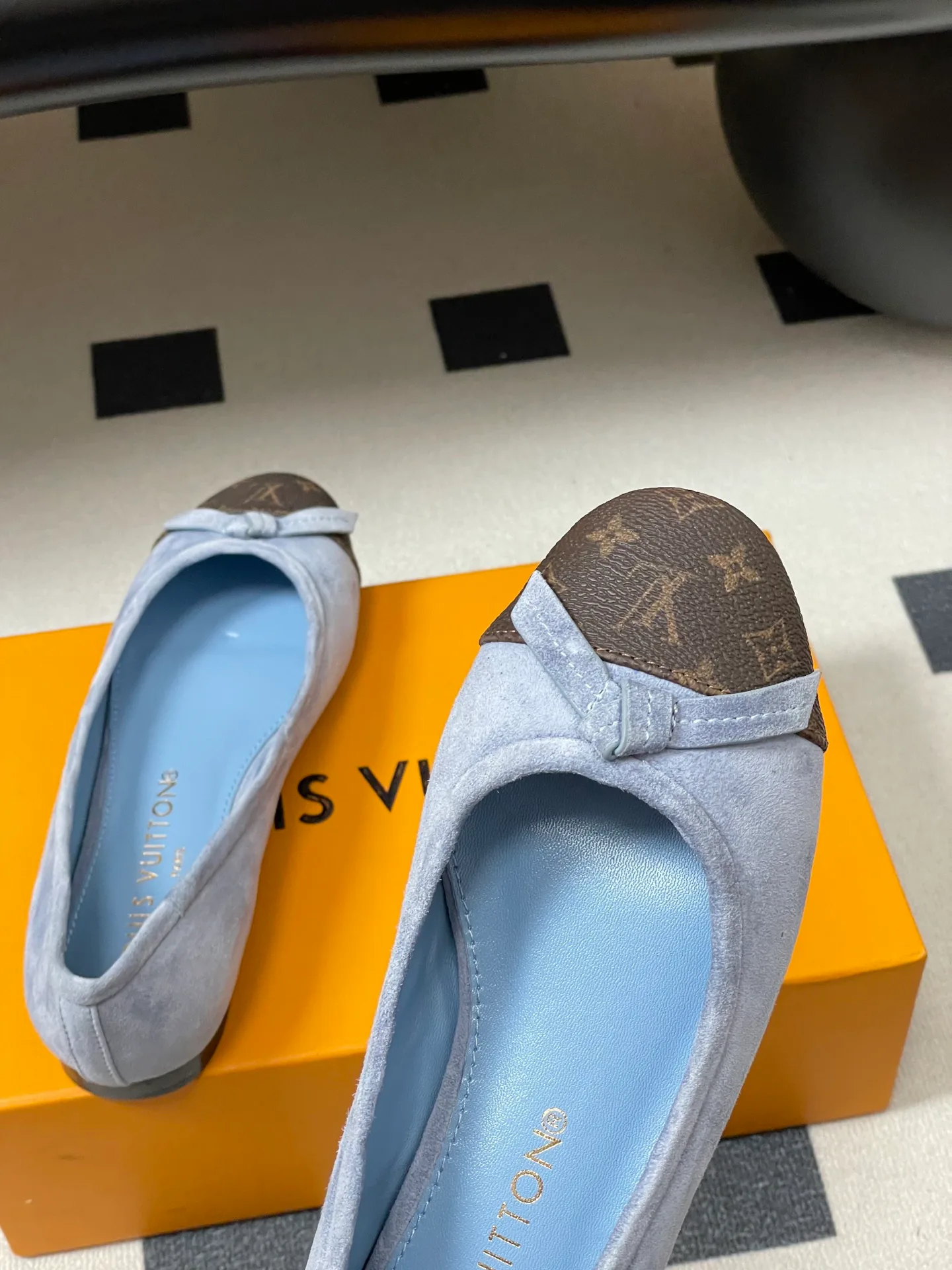 Балетки Женские Louis Vuitton 11581001