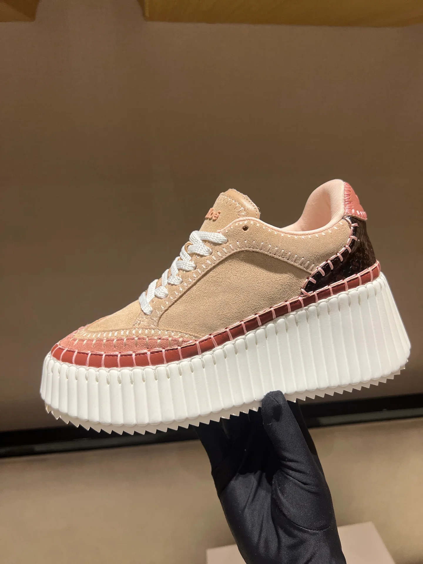 Кроссовки Женские Chloe 18020521