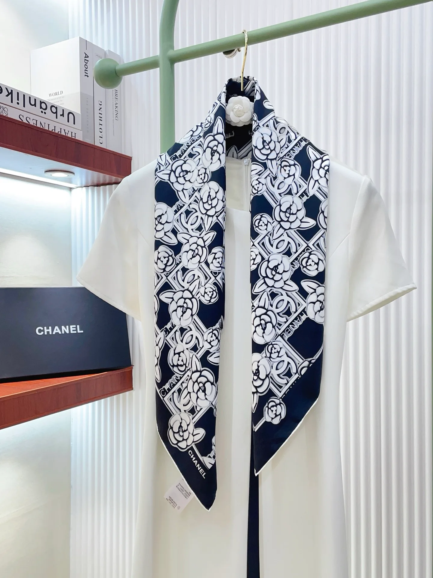 Платки Chanel 13119739