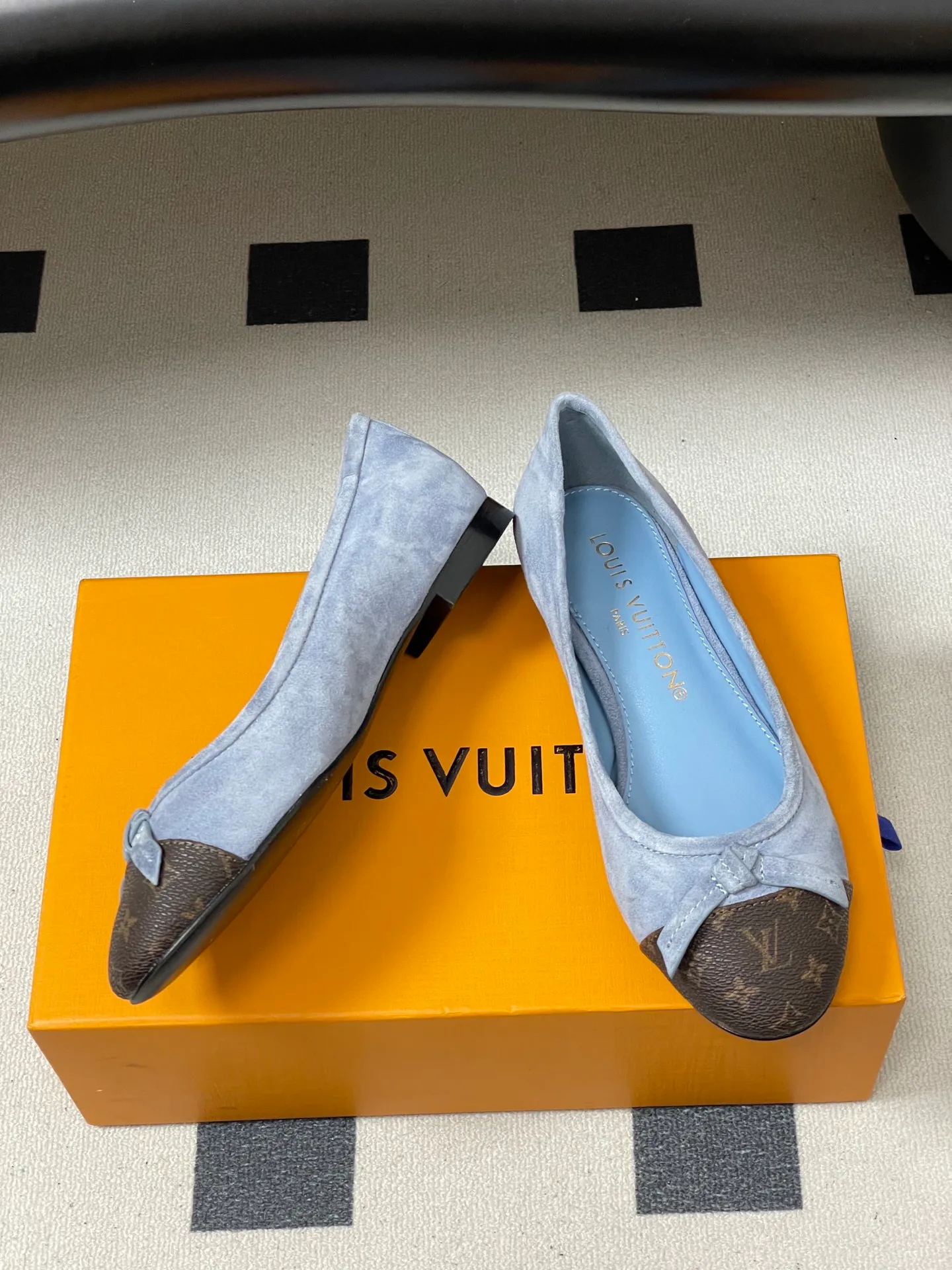 Балетки Женские Louis Vuitton 11581001