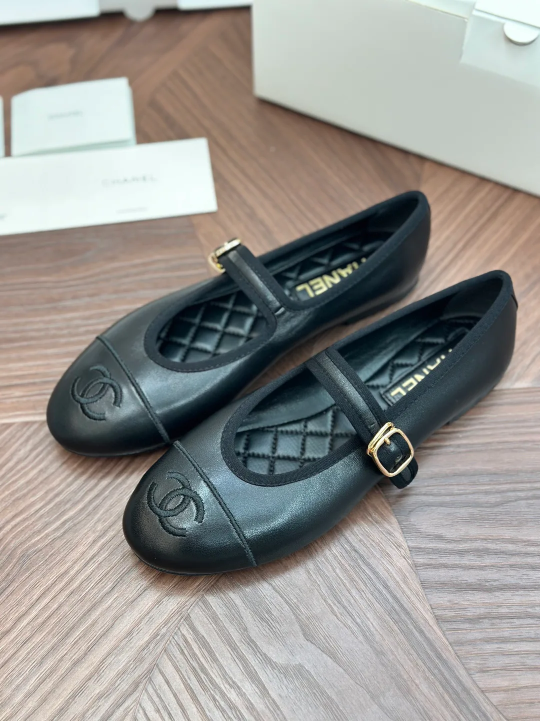 Туфли Женские Chanel 18794070