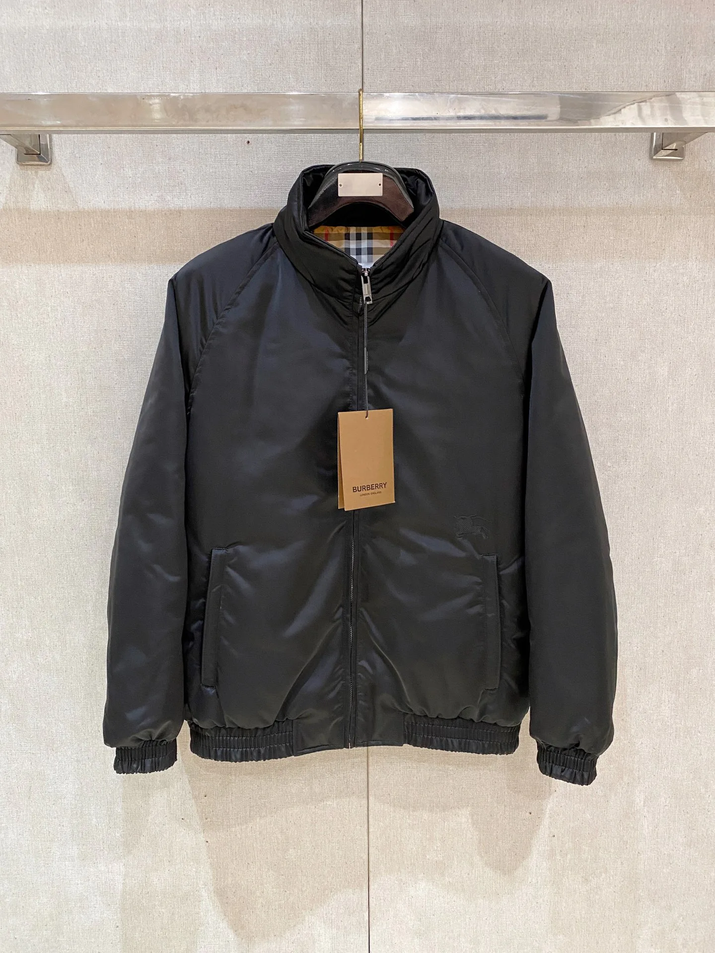 Куртки И Пуховики Мужские Moncler 1807053