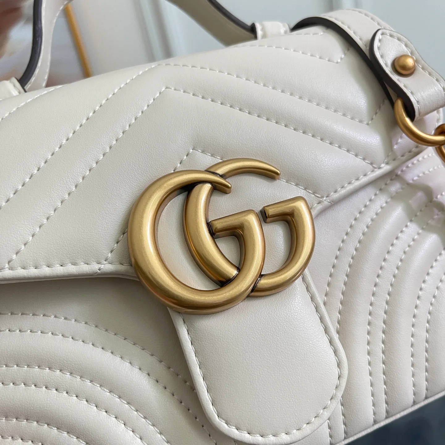 Классические Сумки Женские Gucci 13558947