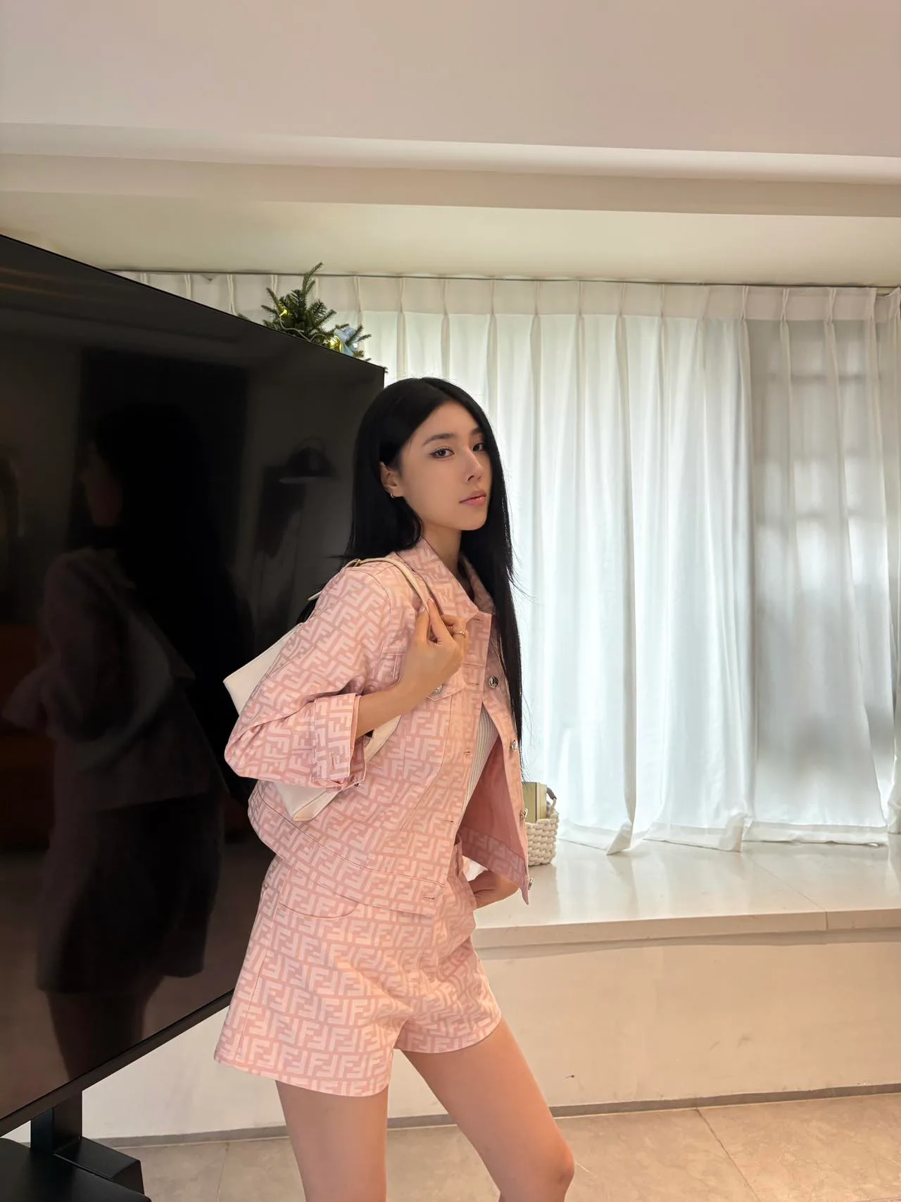 Шорты Женские Fendi 11230162