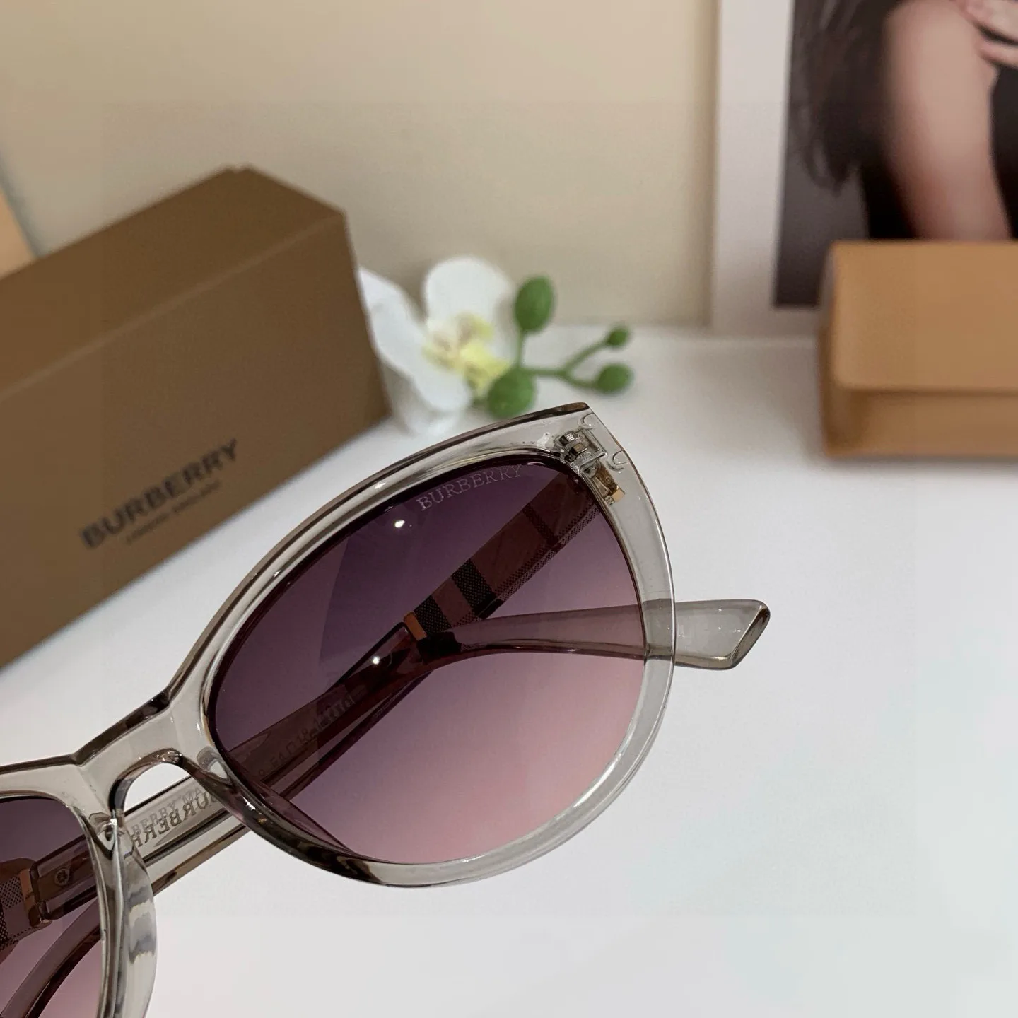 Очки Burberry 13135758