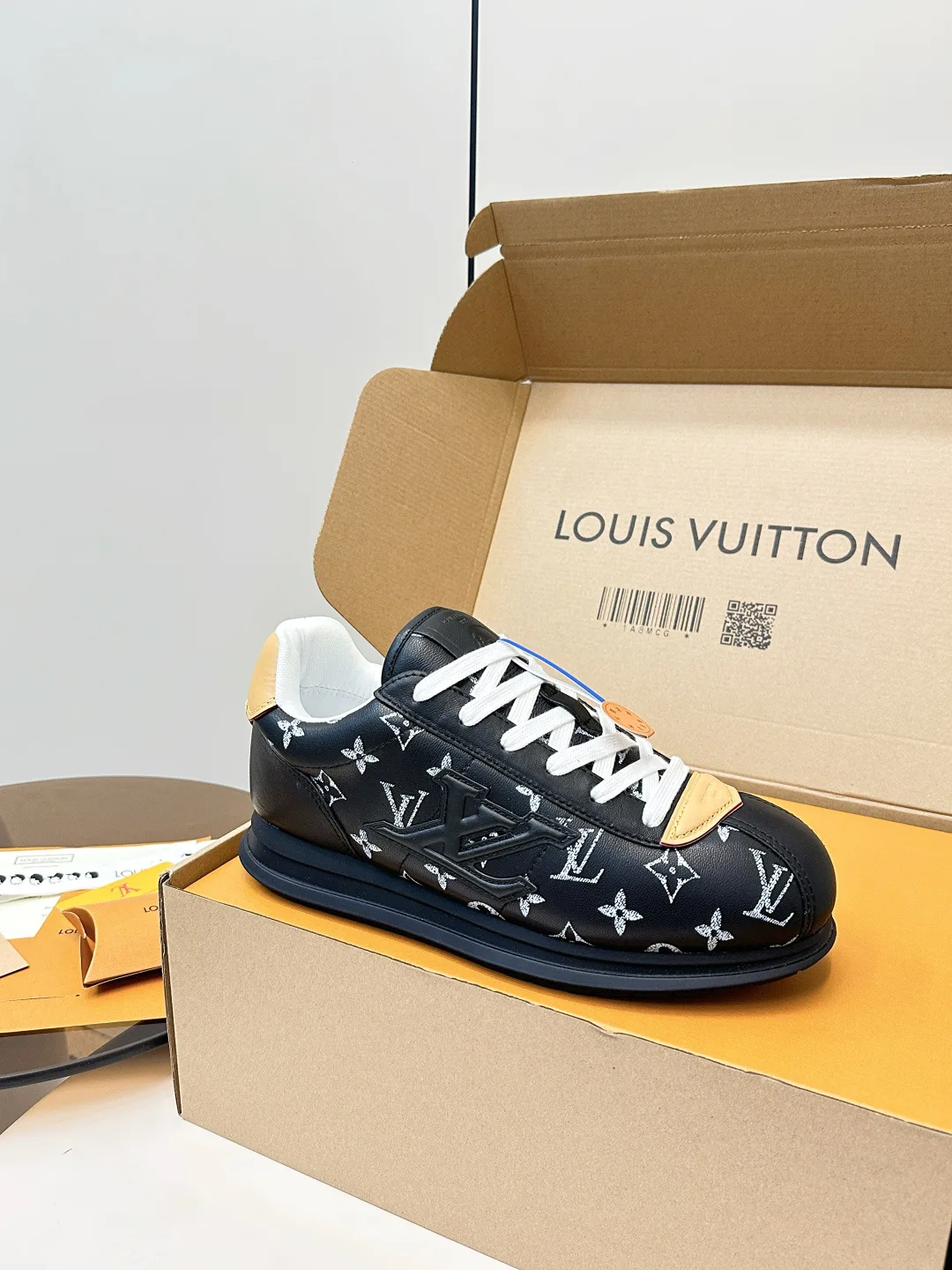 Кроссовки Женские Louis Vuitton 4948542