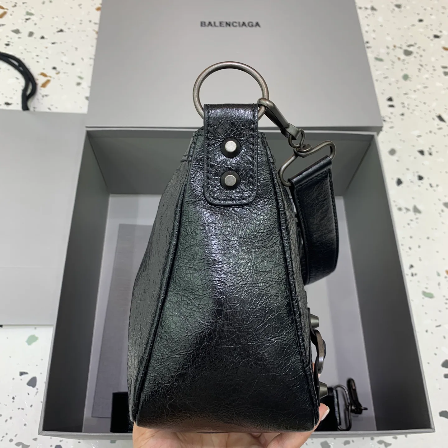 Сумки На Ремне Женские Balenciaga 964012