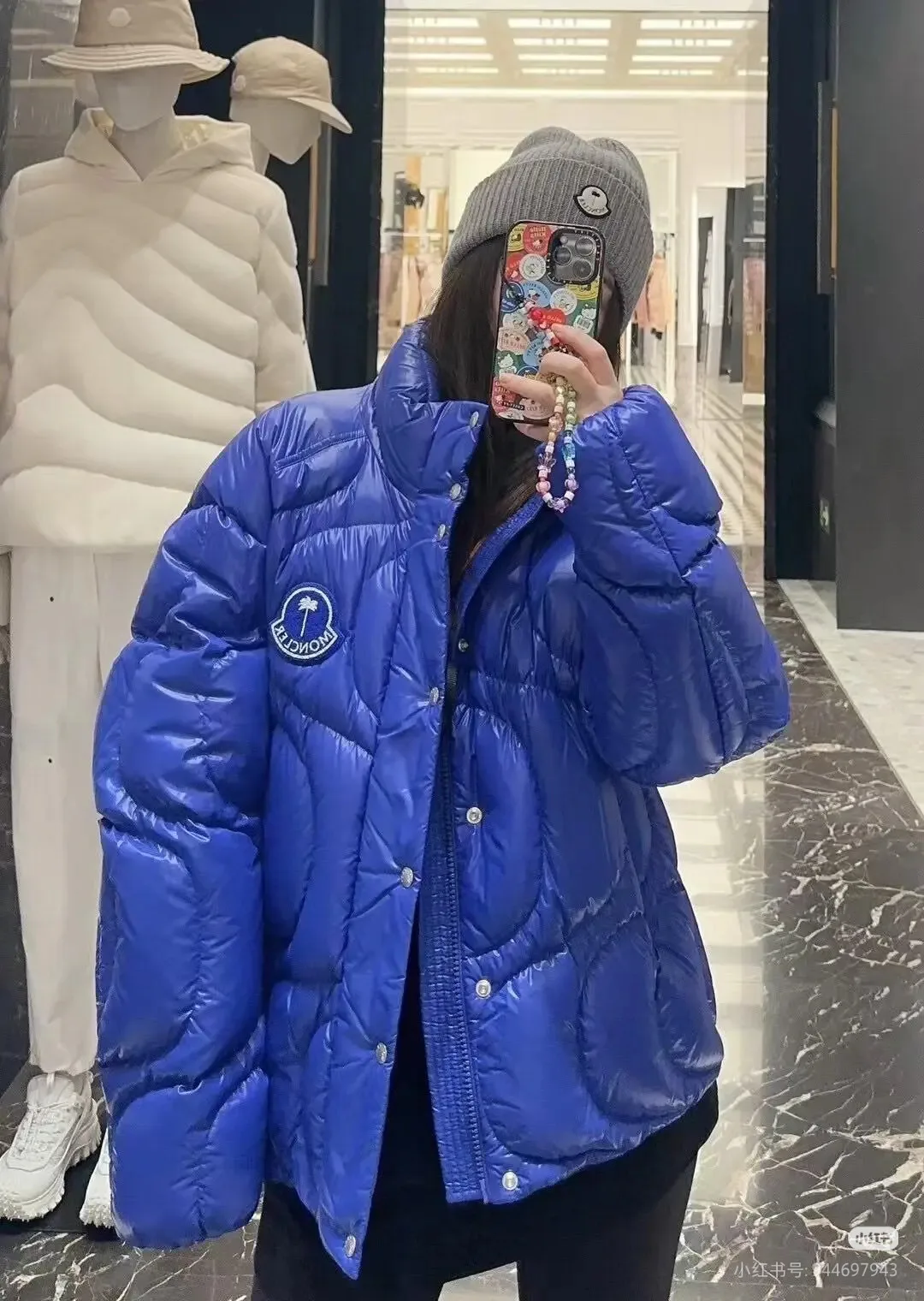 Куртки И Пуховики Женские Moncler 18044436