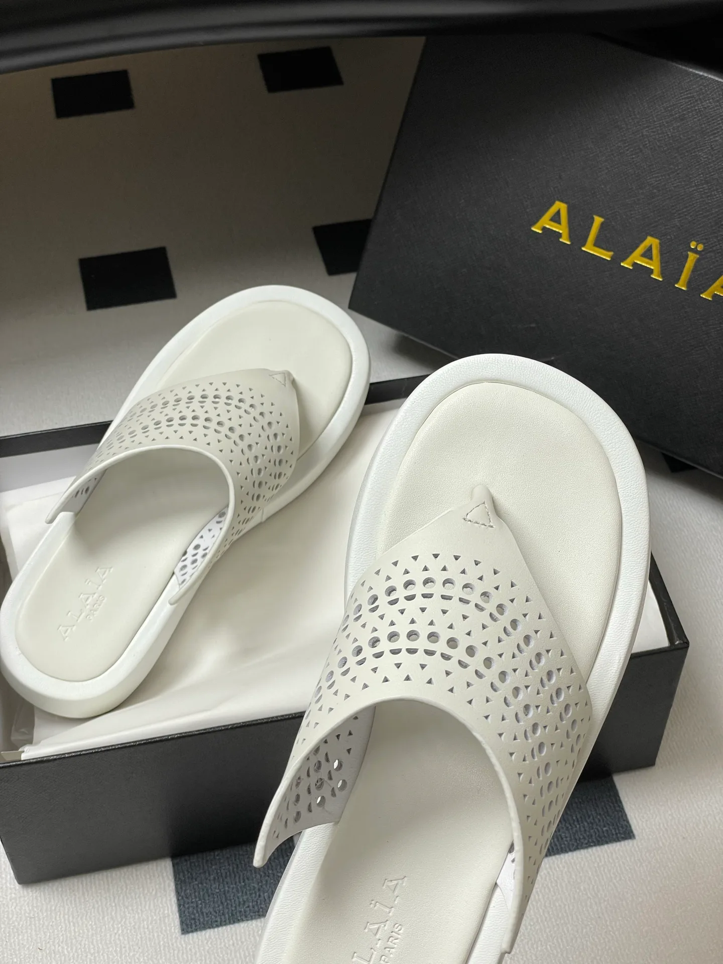 Шлепанцы Женские Alaia 22786