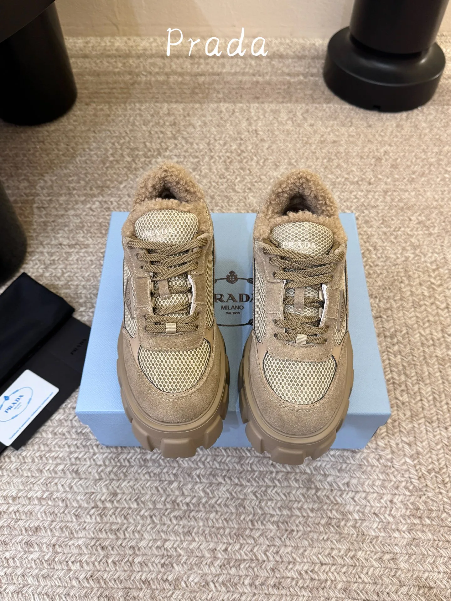 Кроссовки Женские Prada 19151185