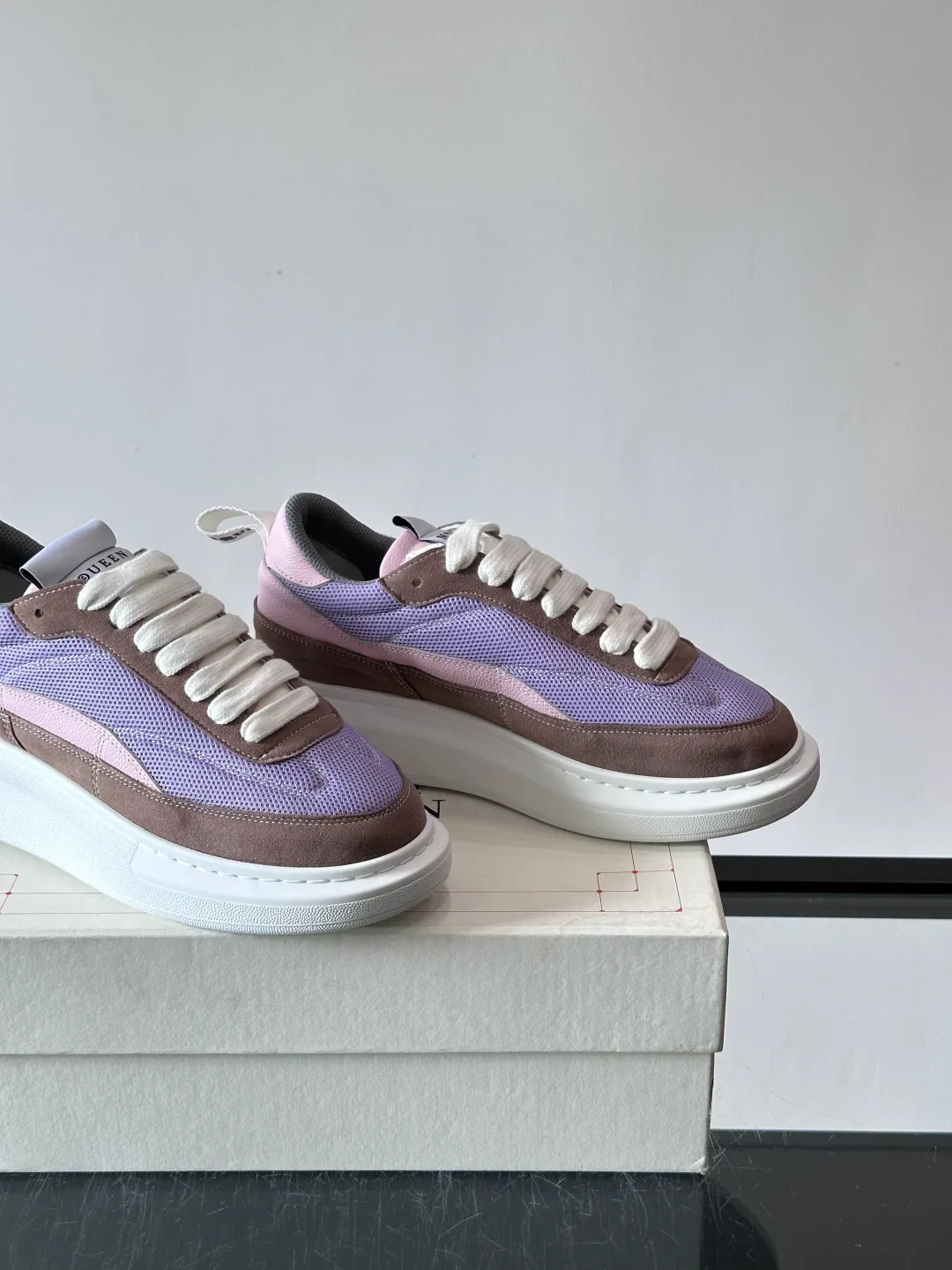 Кроссовки Женские Alexander Mcqueen 17799793