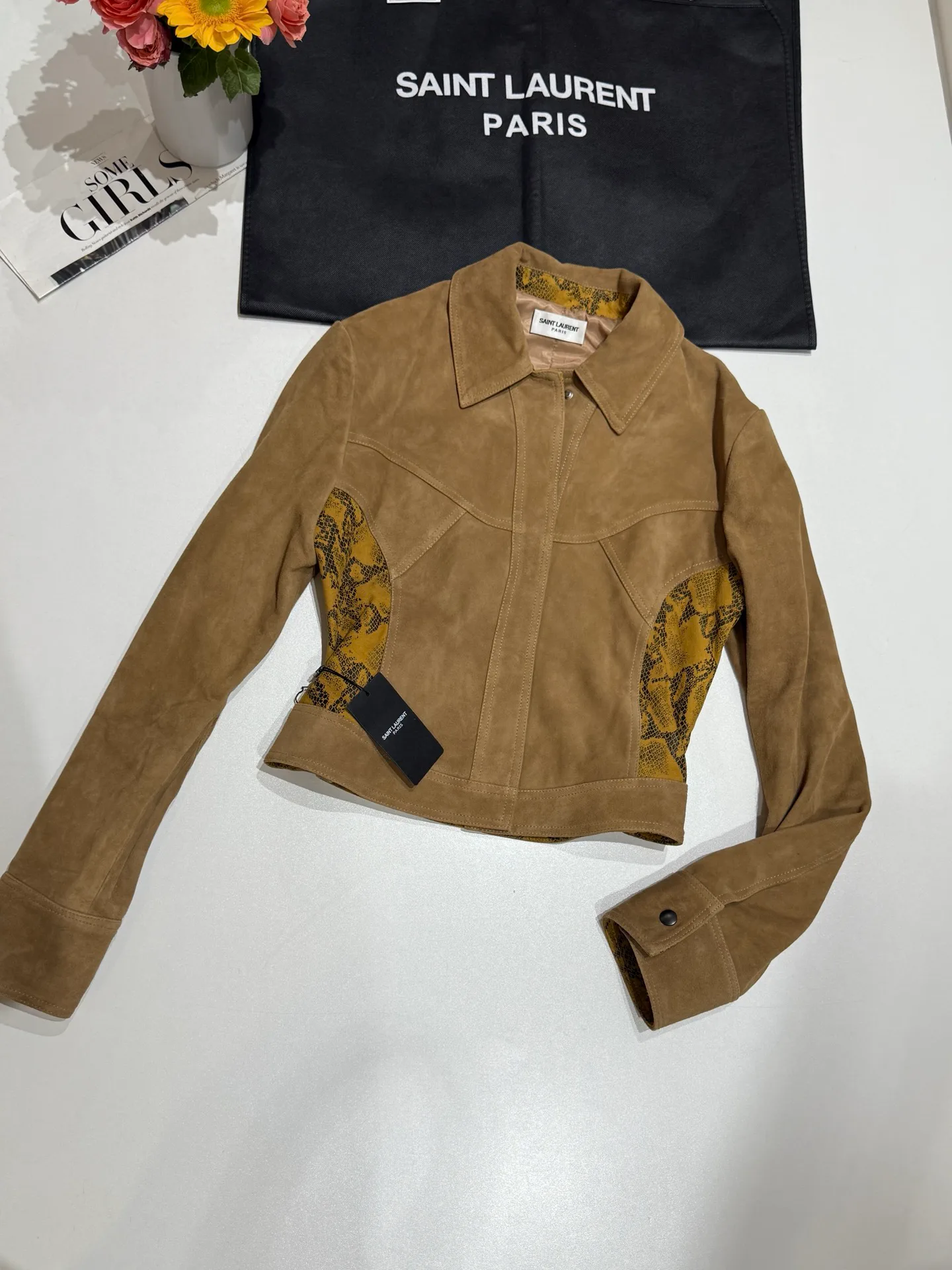 Куртки Женские Yves Saint Laurent Куртки Женские Yves Saint Laurent