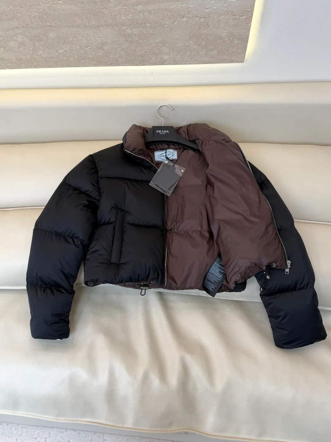 Куртки И Пуховики Женские Prada 18983612
