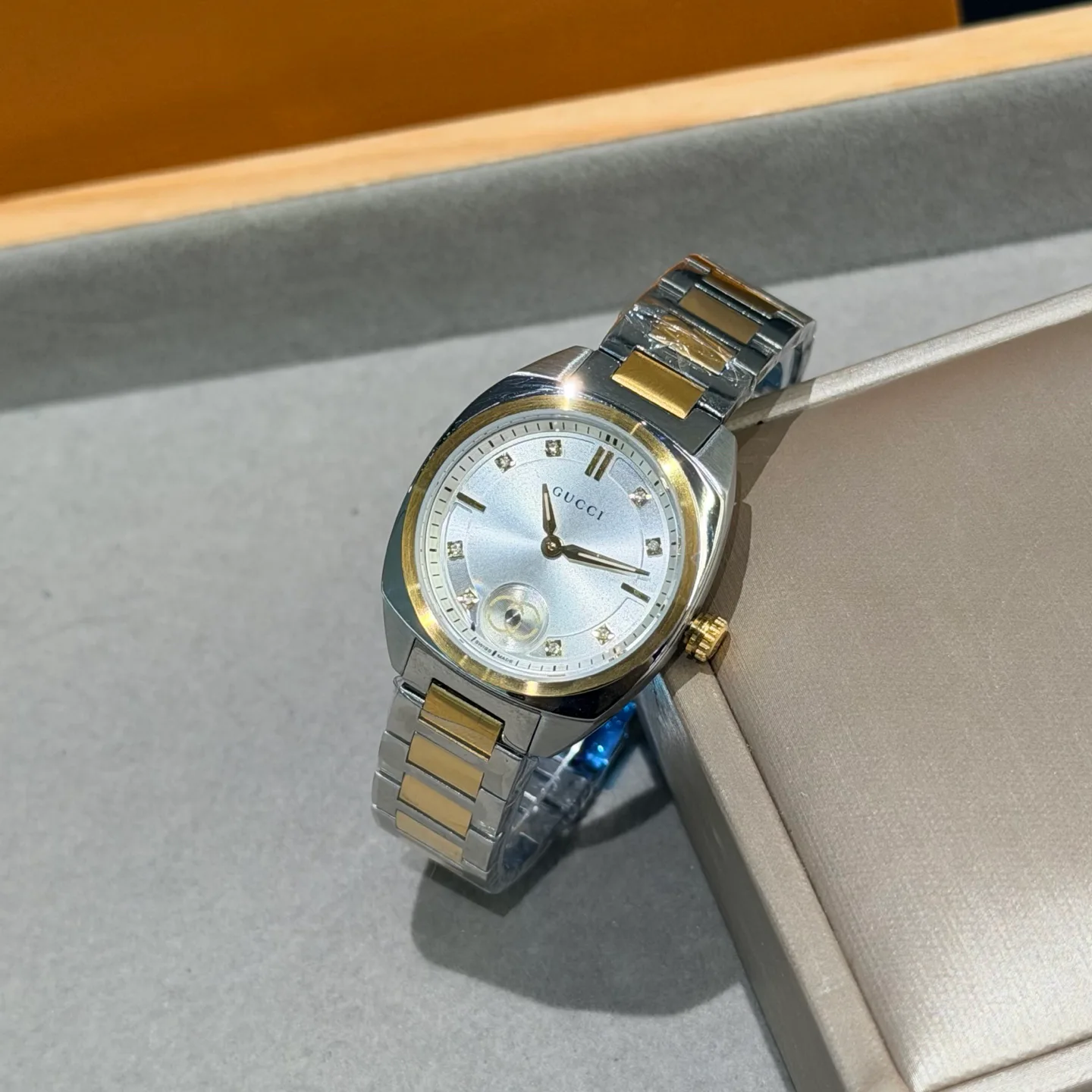 Часы Женские Gucci 18362060