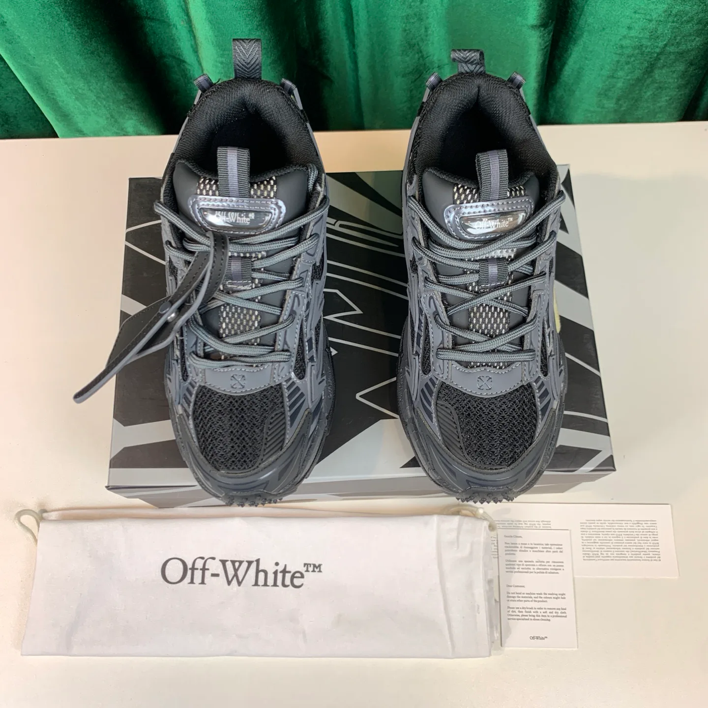 Кроссовки Женские Off-White 1106606