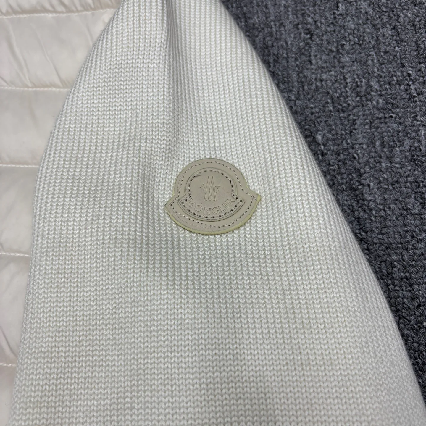 Джемперы И Свитеры Женские Moncler 18042544