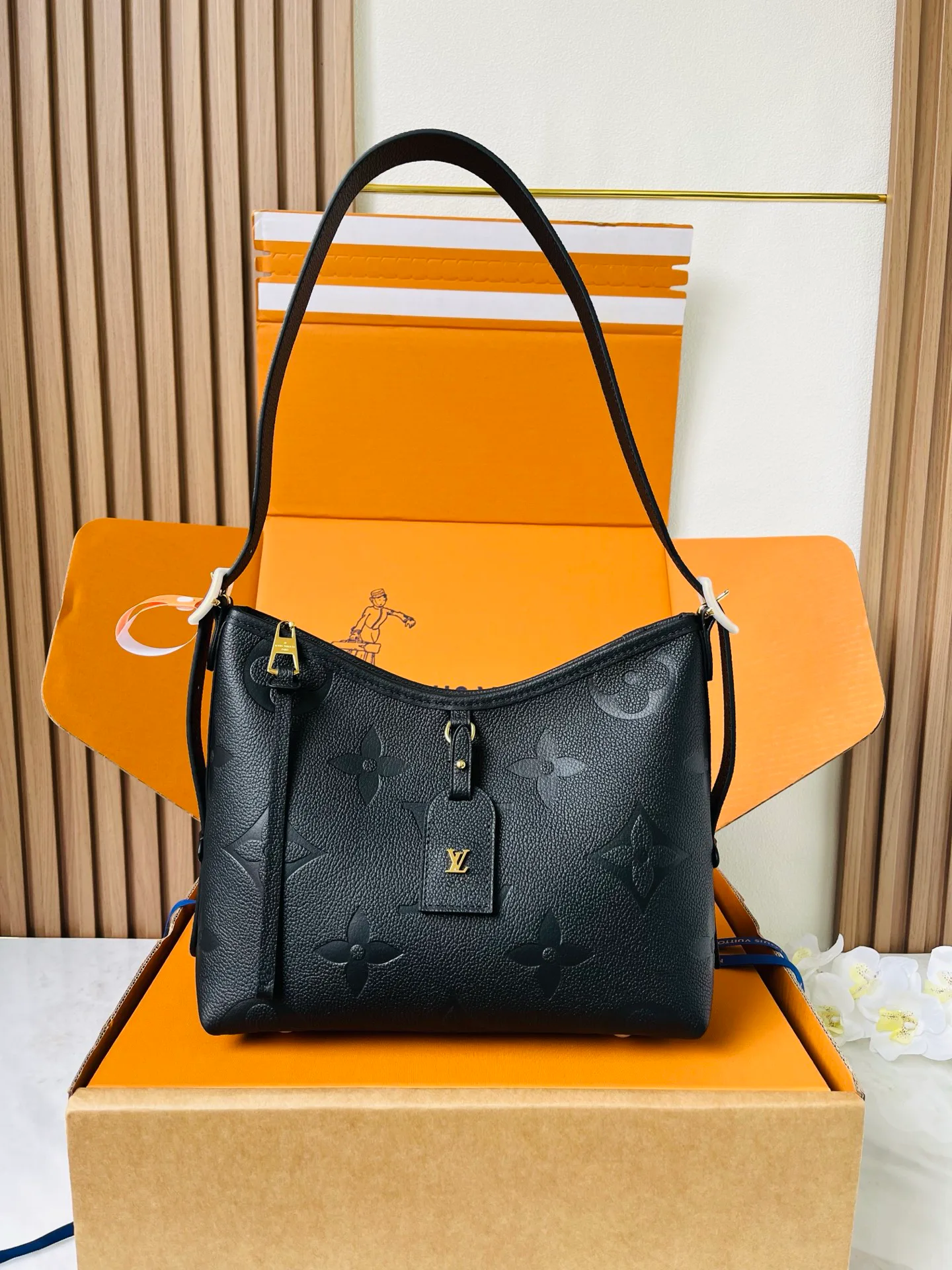 Классические Сумки Женские Louis Vuitton 12569326
