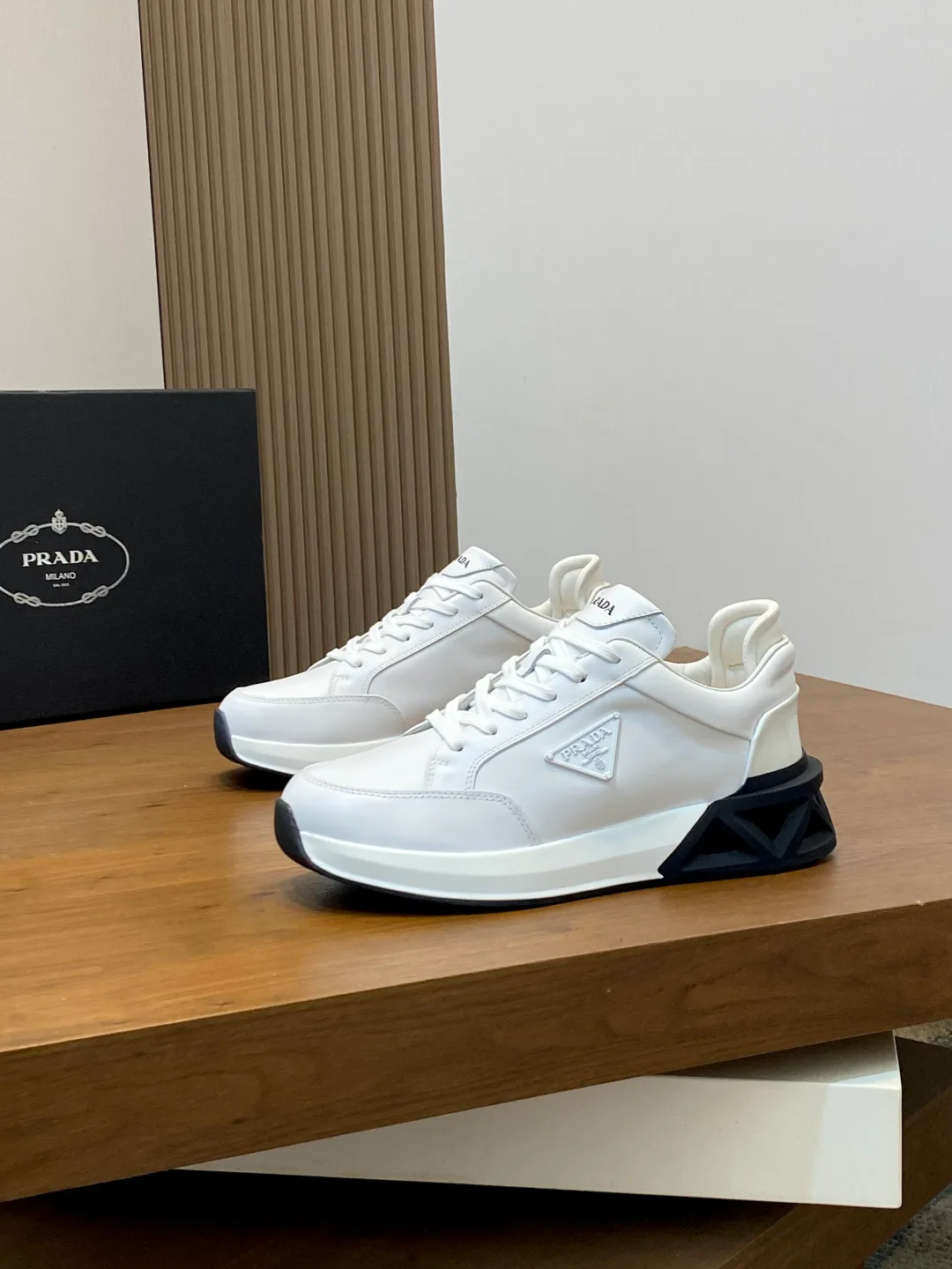 Кроссовки Мужские Prada 18116638