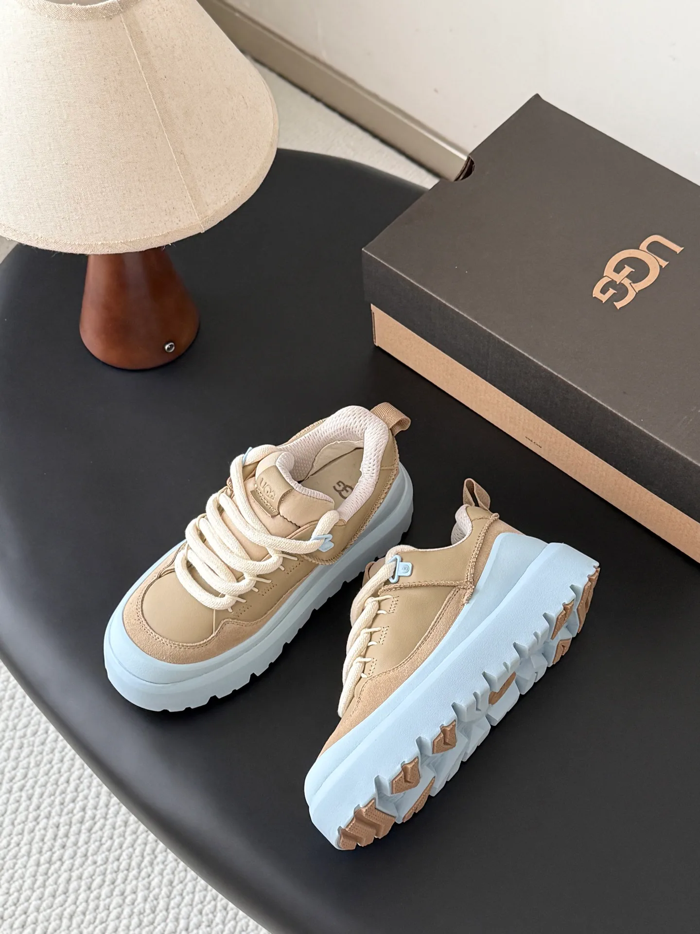 Кроссовки Женские Ugg 19687630