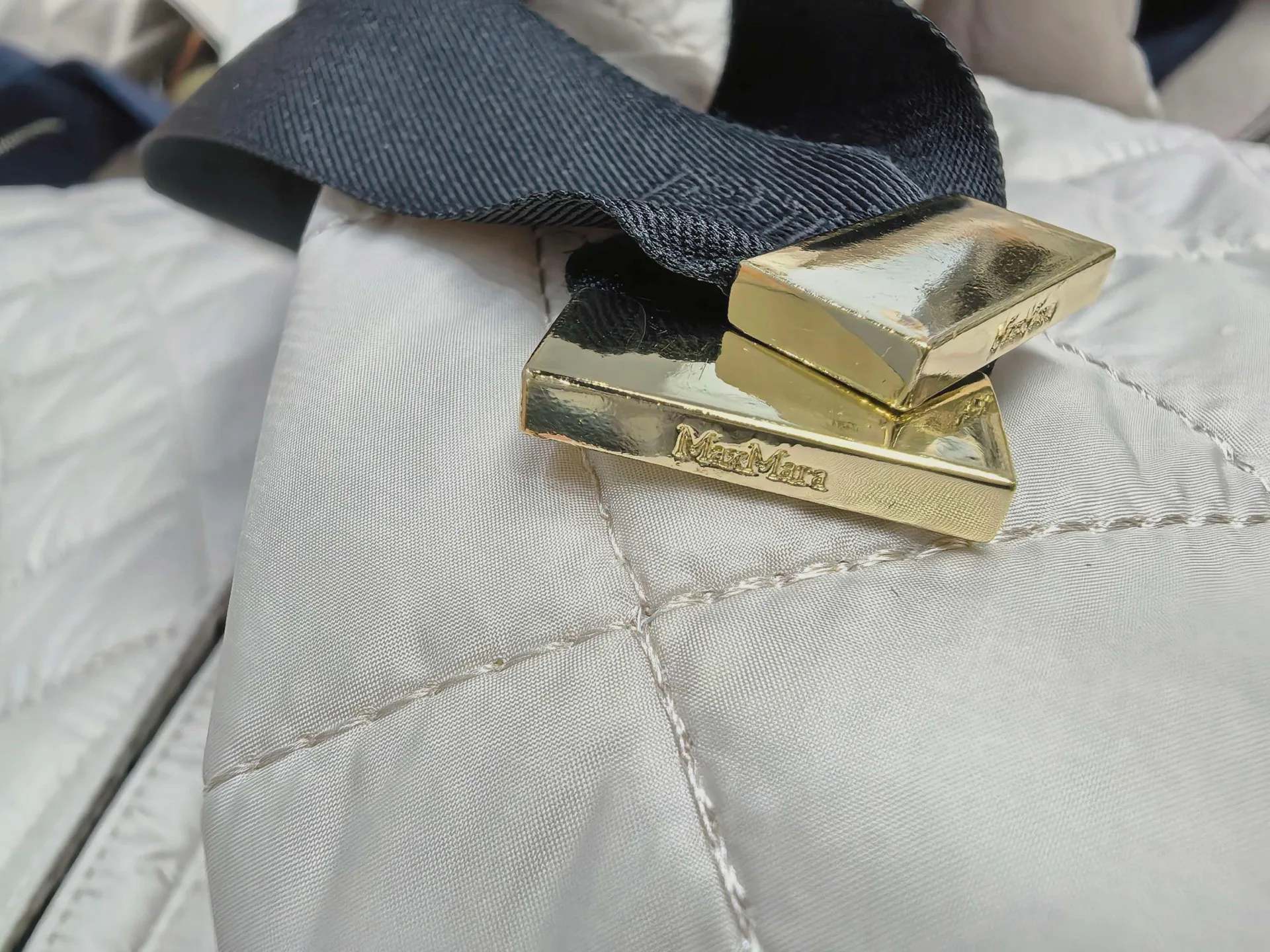 Куртки И Пуховики Женские Max Mara 18829069