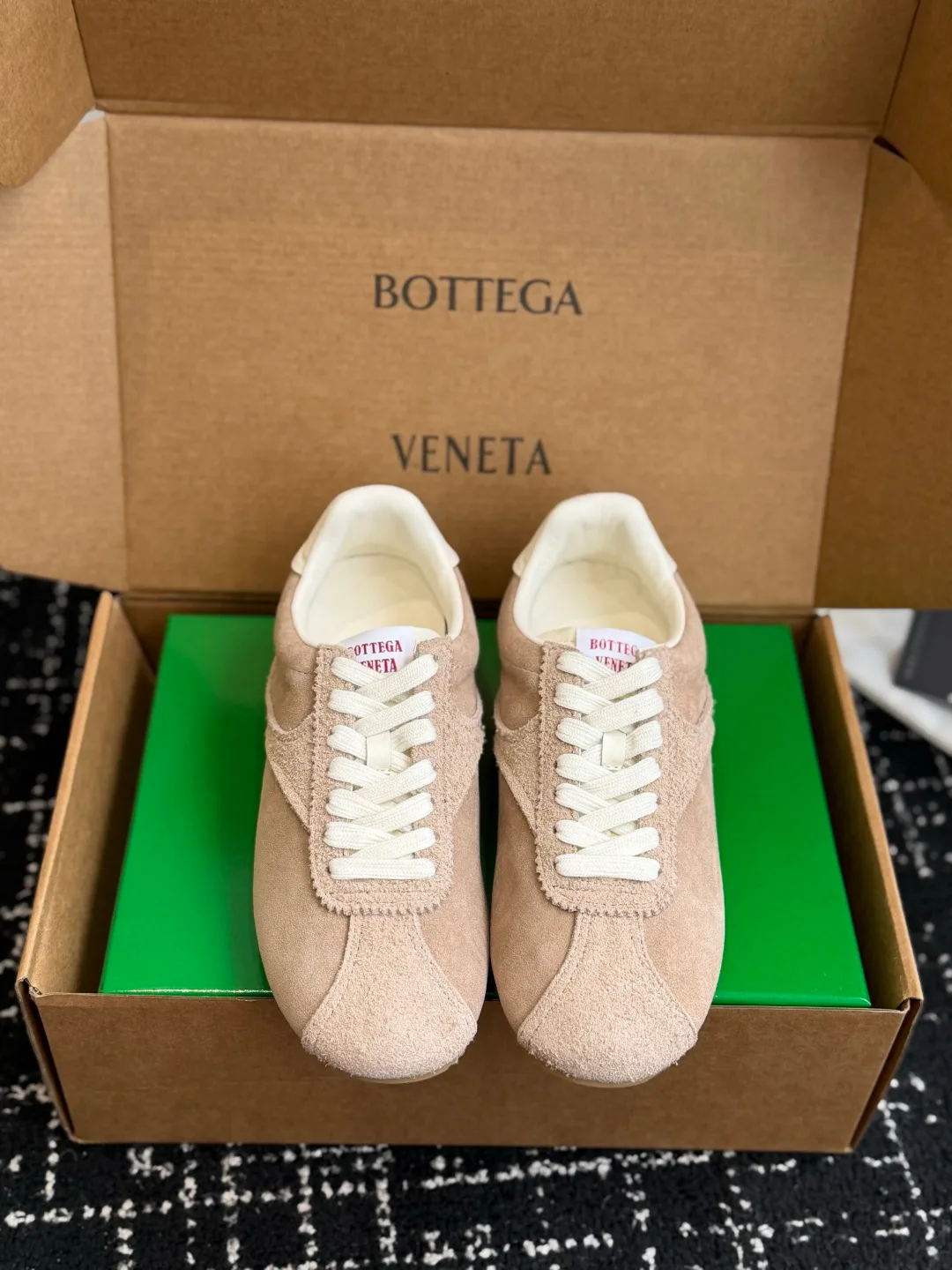 Кроссовки Женские Bottega Veneta 18260312