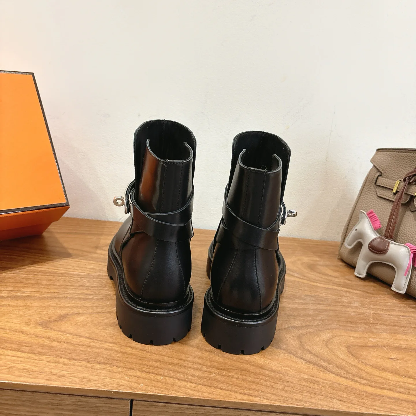 Ботинки Женские Hermes 399360