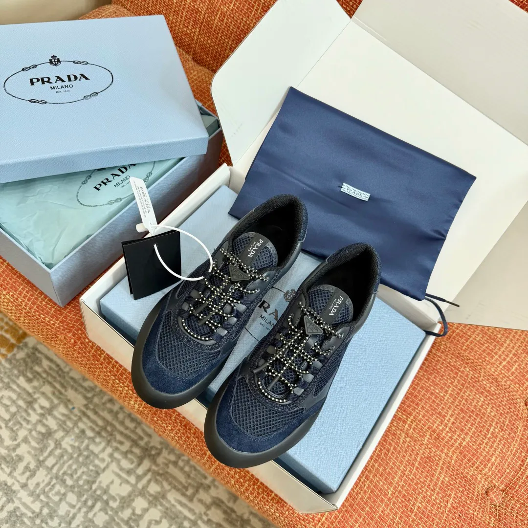 Кроссовки Женские Prada 11651016