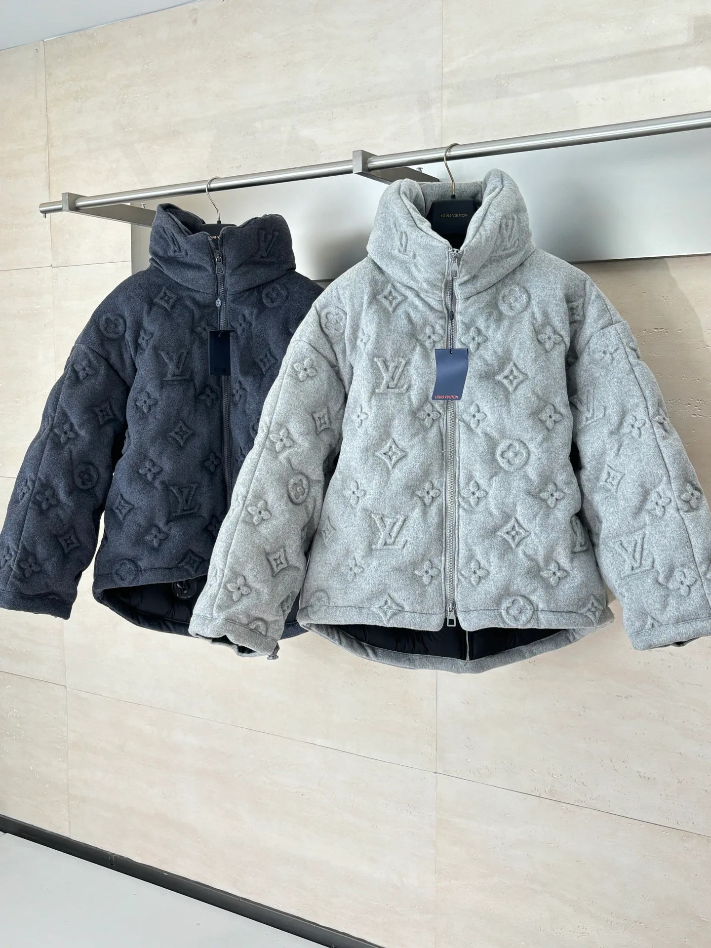 Куртки И Пуховики Женские Louis Vuitton 274538