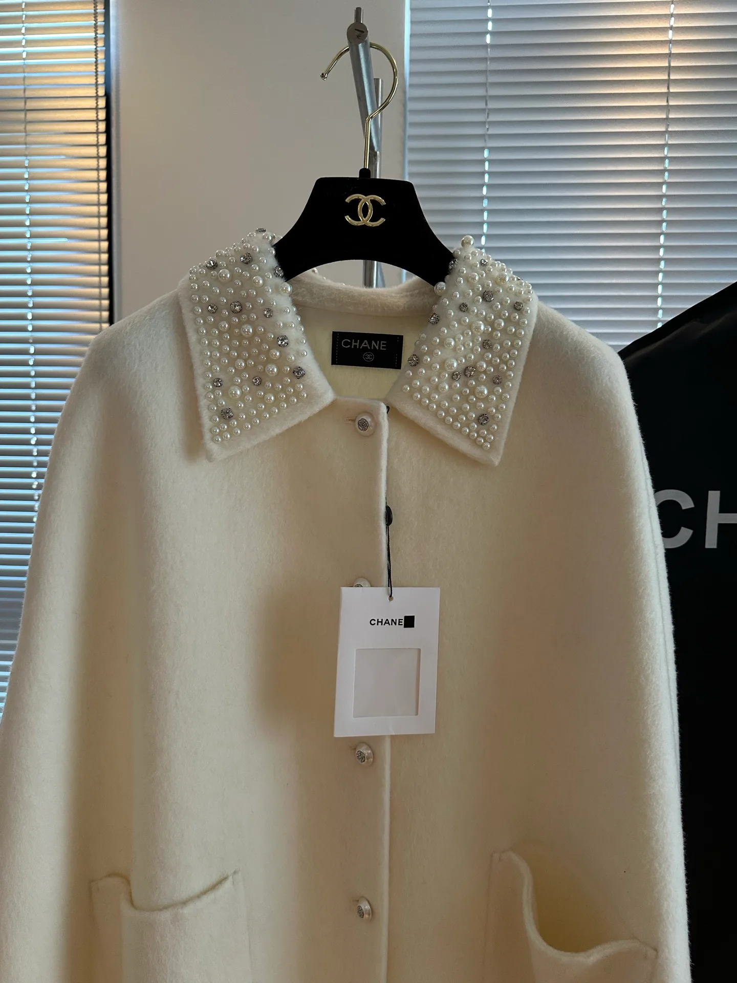Пальто Женские Chanel 19018257