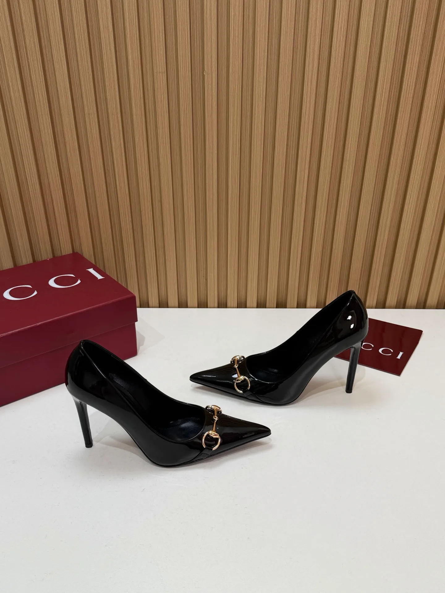 Туфли Женские Gucci 18245470