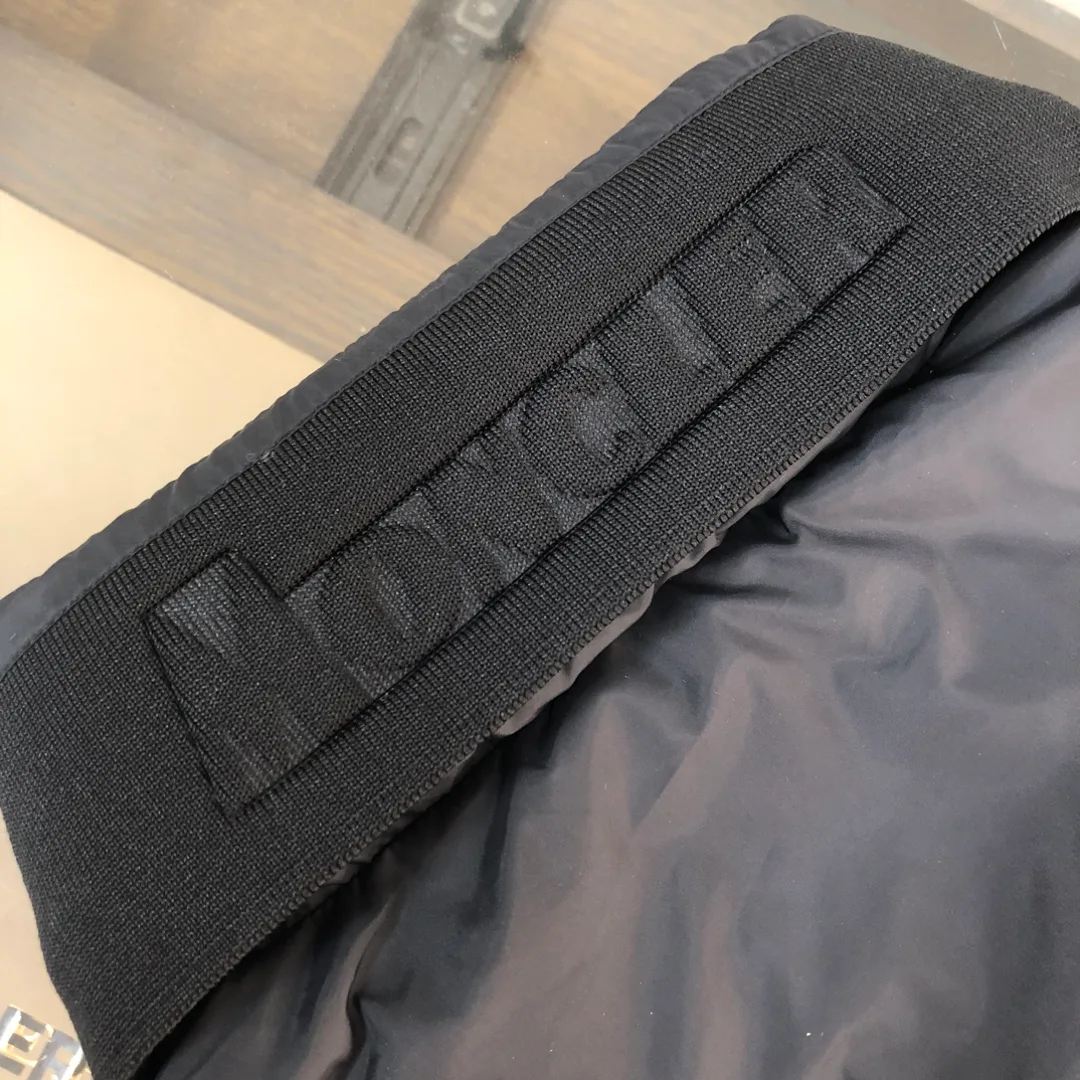 Куртки И Пуховики Мужские Moncler 17286020