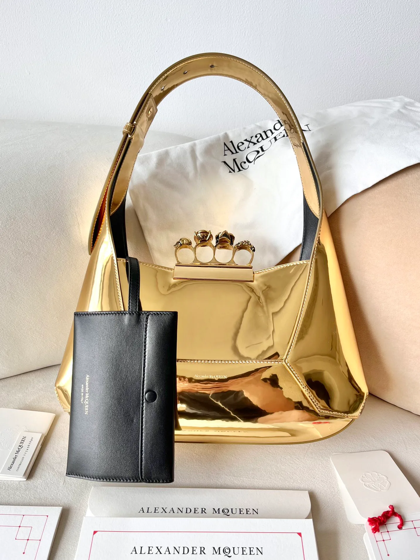 Сумки На Ремне Женские Alexander Mcqueen 11472509