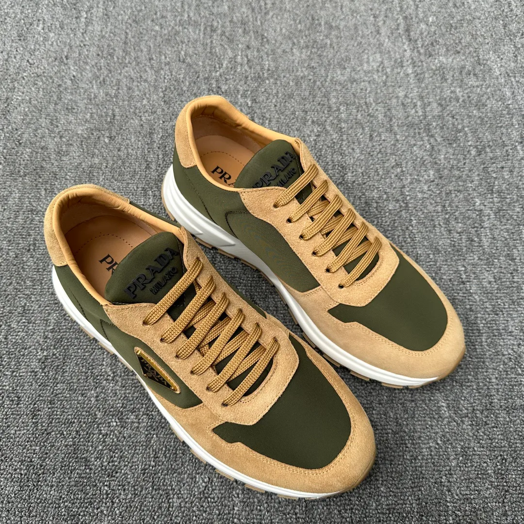 Кроссовки Женские Prada 243053