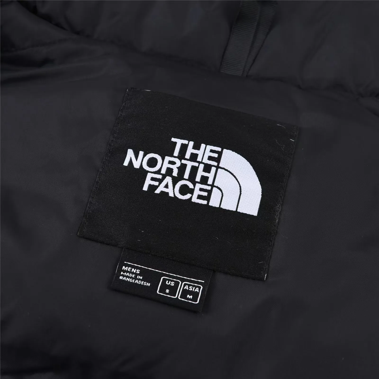 Жилеты Женские The North Face 19296957