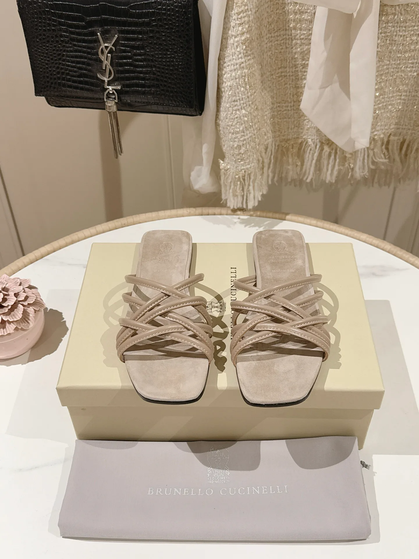 Шлепанцы Женские Brunello Cucinelli 11616213