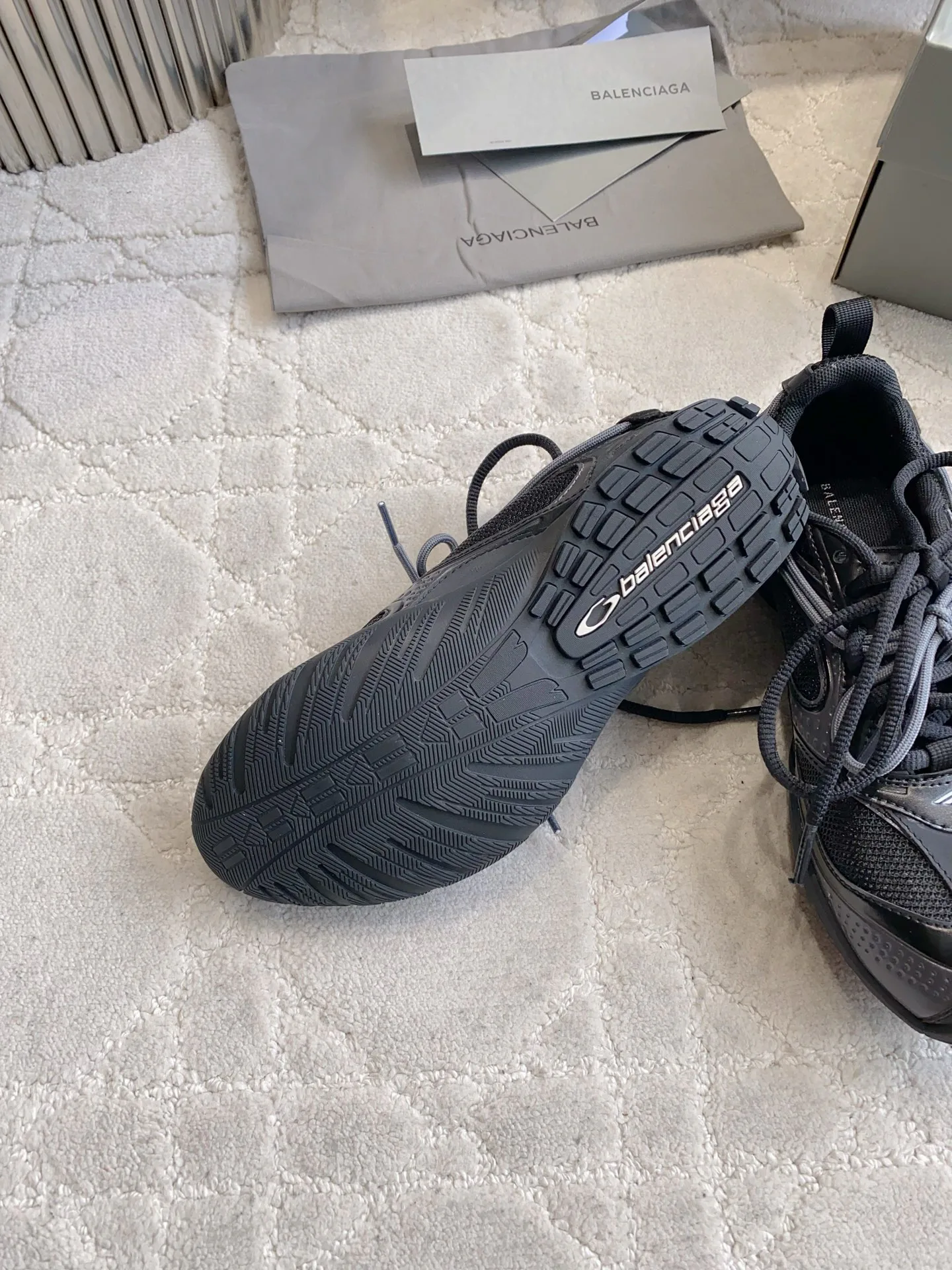 Кроссовки Женские Balenciaga 18133408