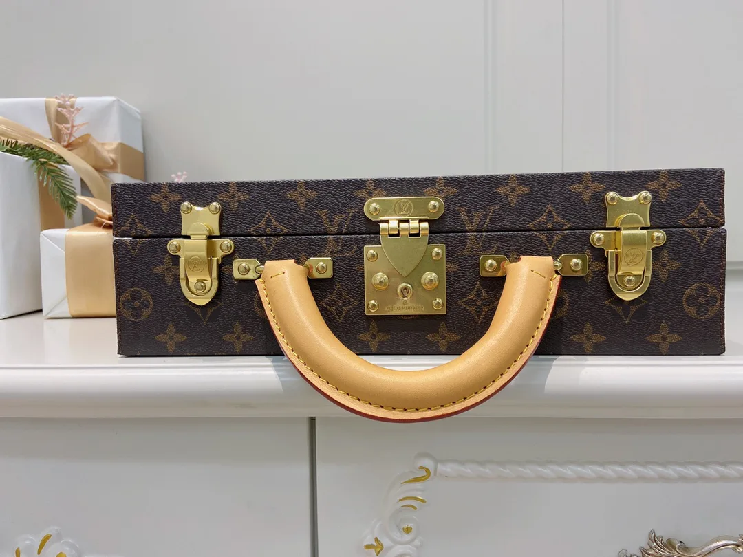 Классические Сумки Женские Louis Vuitton 11451434