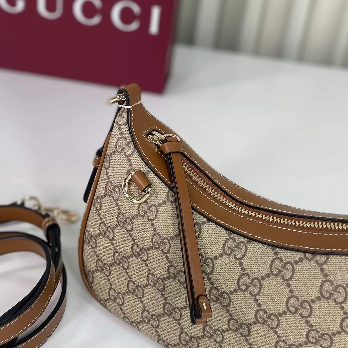 Классические Сумки Женские Gucci 18210746