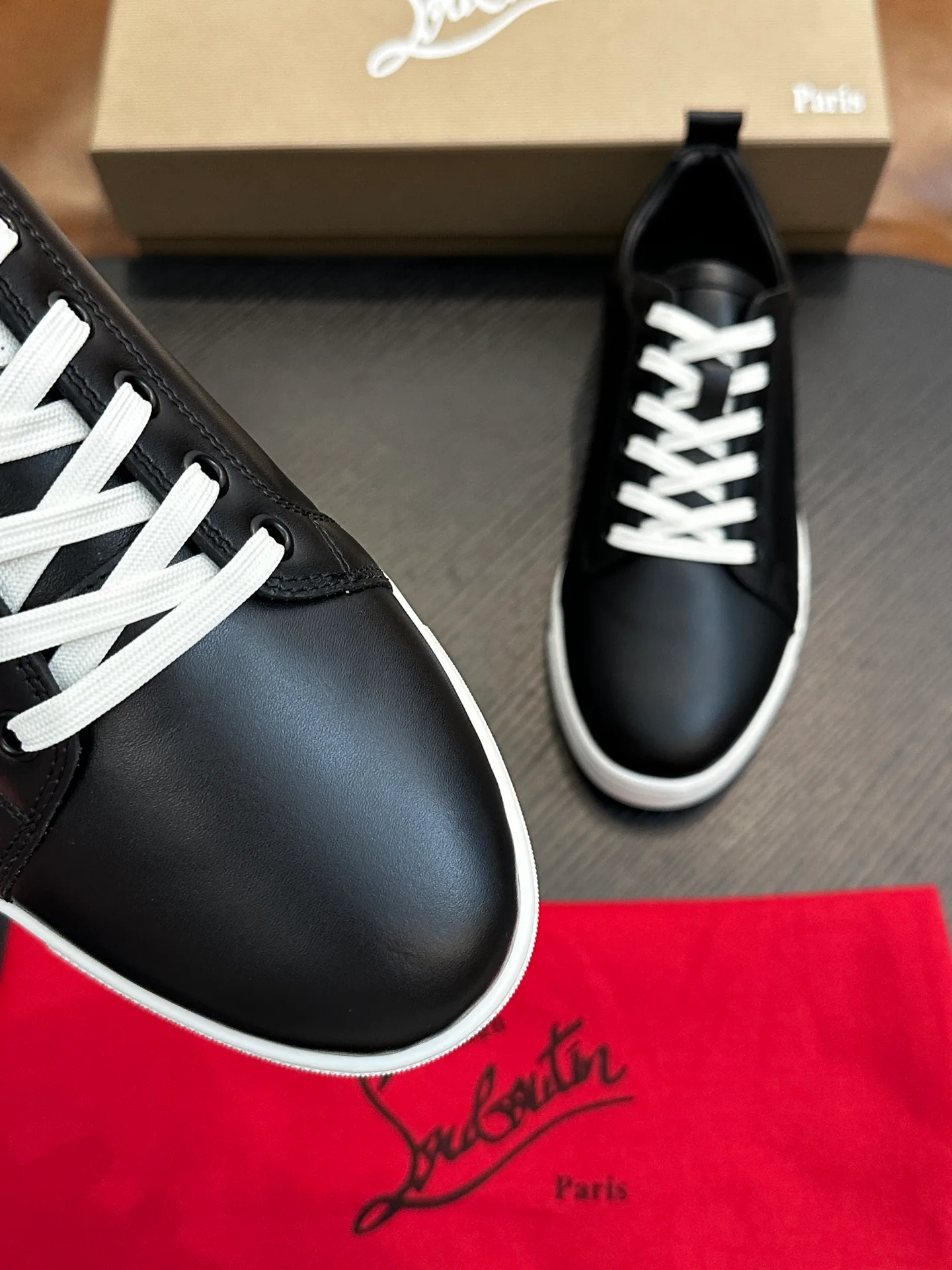 Кроссовки Мужские Christian Louboutin 743555