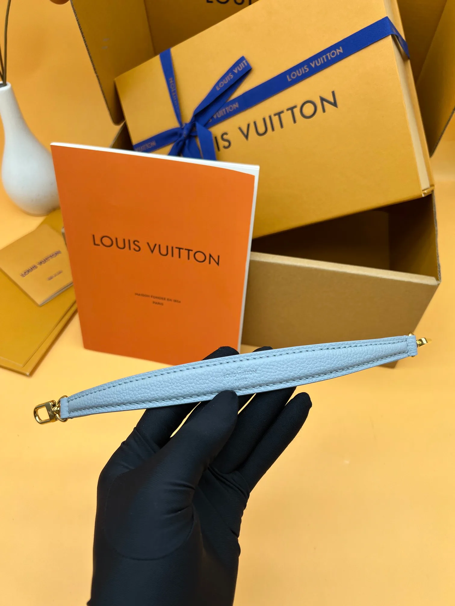Сумки На Ремне Женские Louis Vuitton 3083