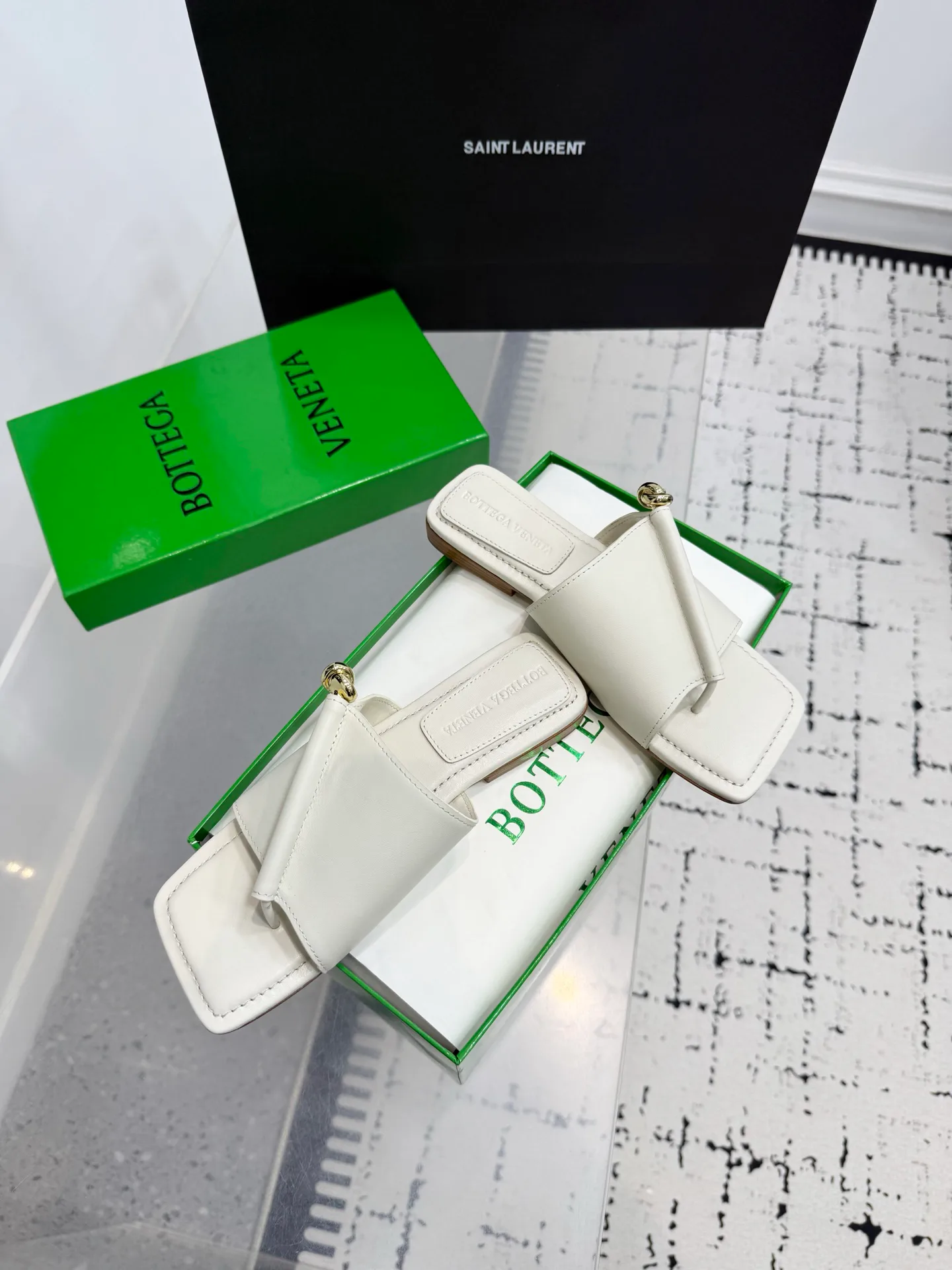 Шлепанцы Женские Bottega Veneta 57302