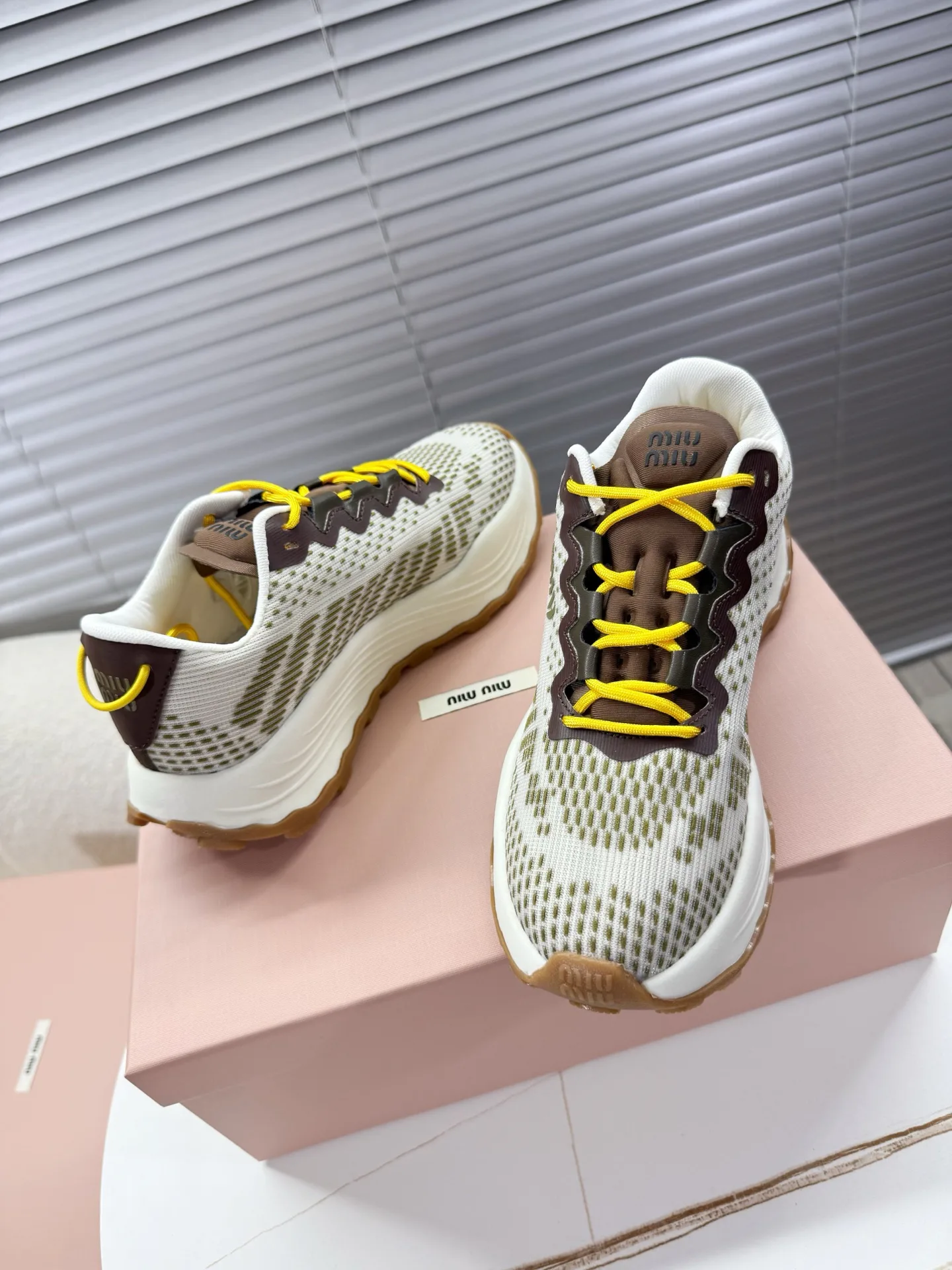 Кроссовки Женские Miu Miu 4086907